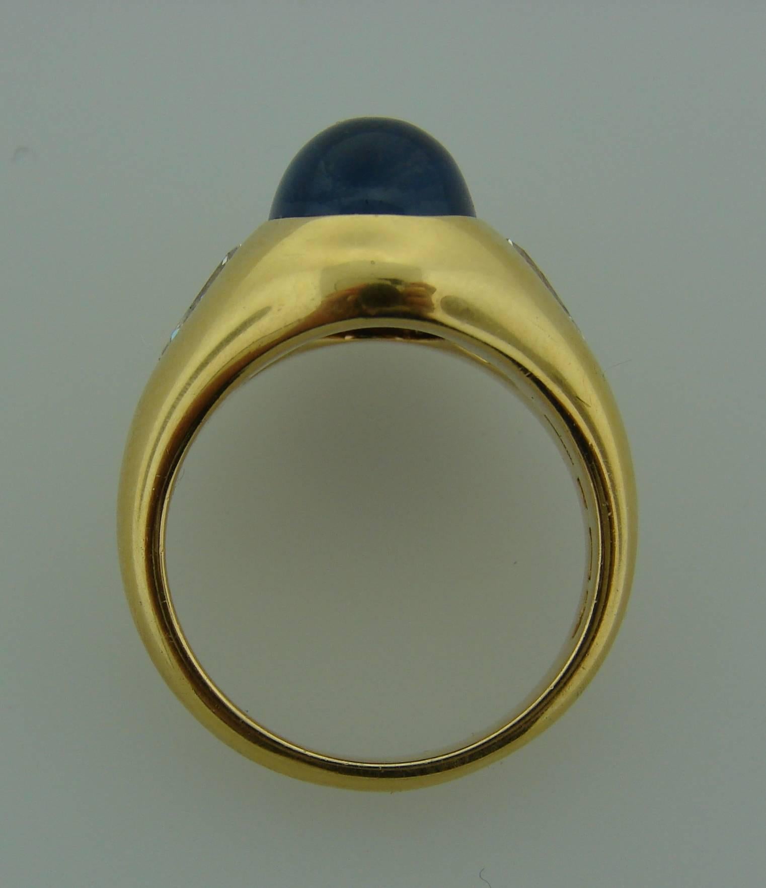 1970s Bulgari Cabochon Sapphire Diamond Gold Ring In Excellent Condition In Beverly Hills, CA