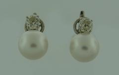 1950s Cartier Monture Pearl Diamond Gold Earrings