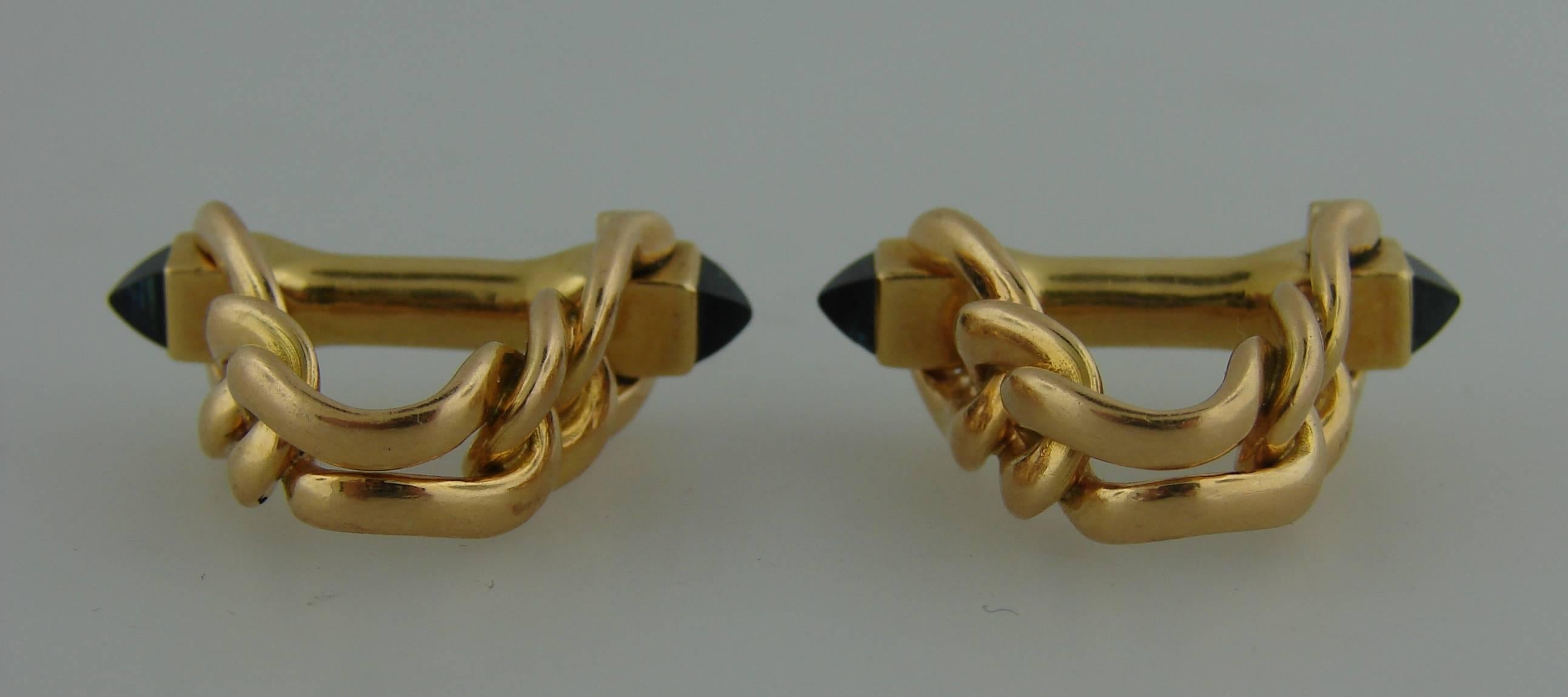 1970s Boucheron Paris Sapphire Gold Cufflinks 1