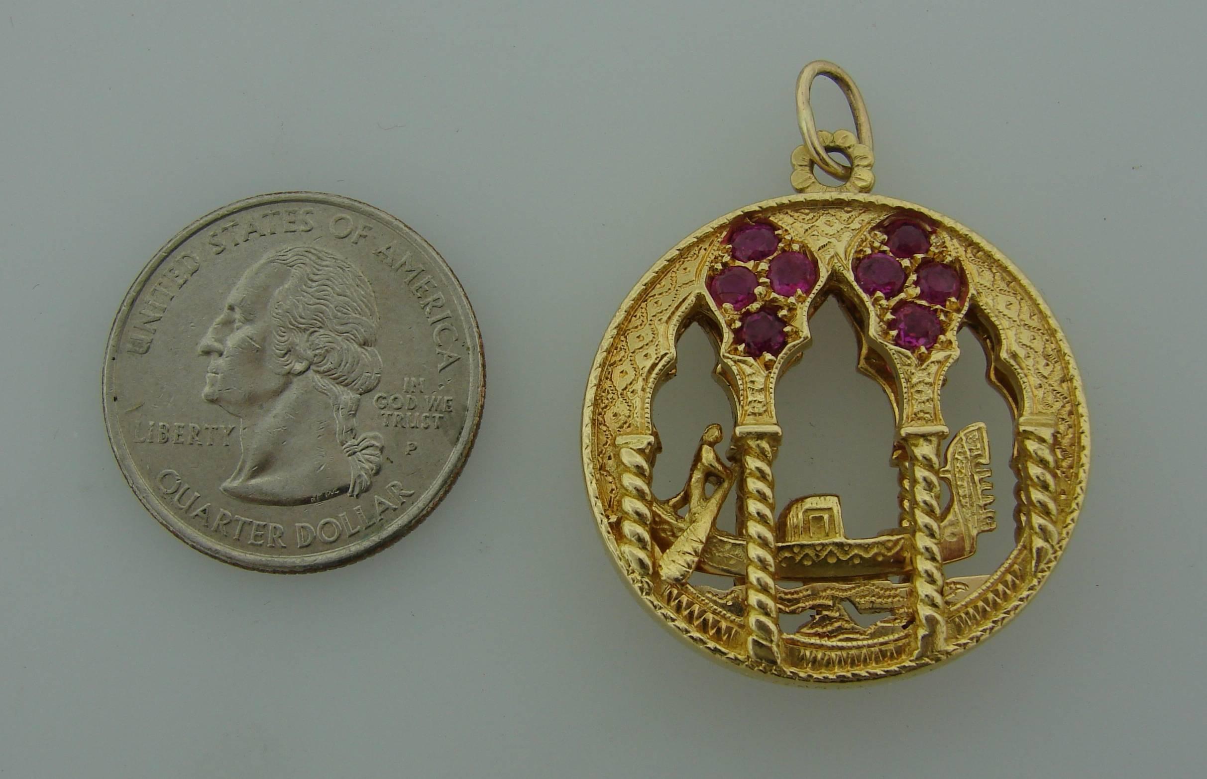 1950s Nardi Ruby Gold Venetian Pendant In Excellent Condition In Beverly Hills, CA