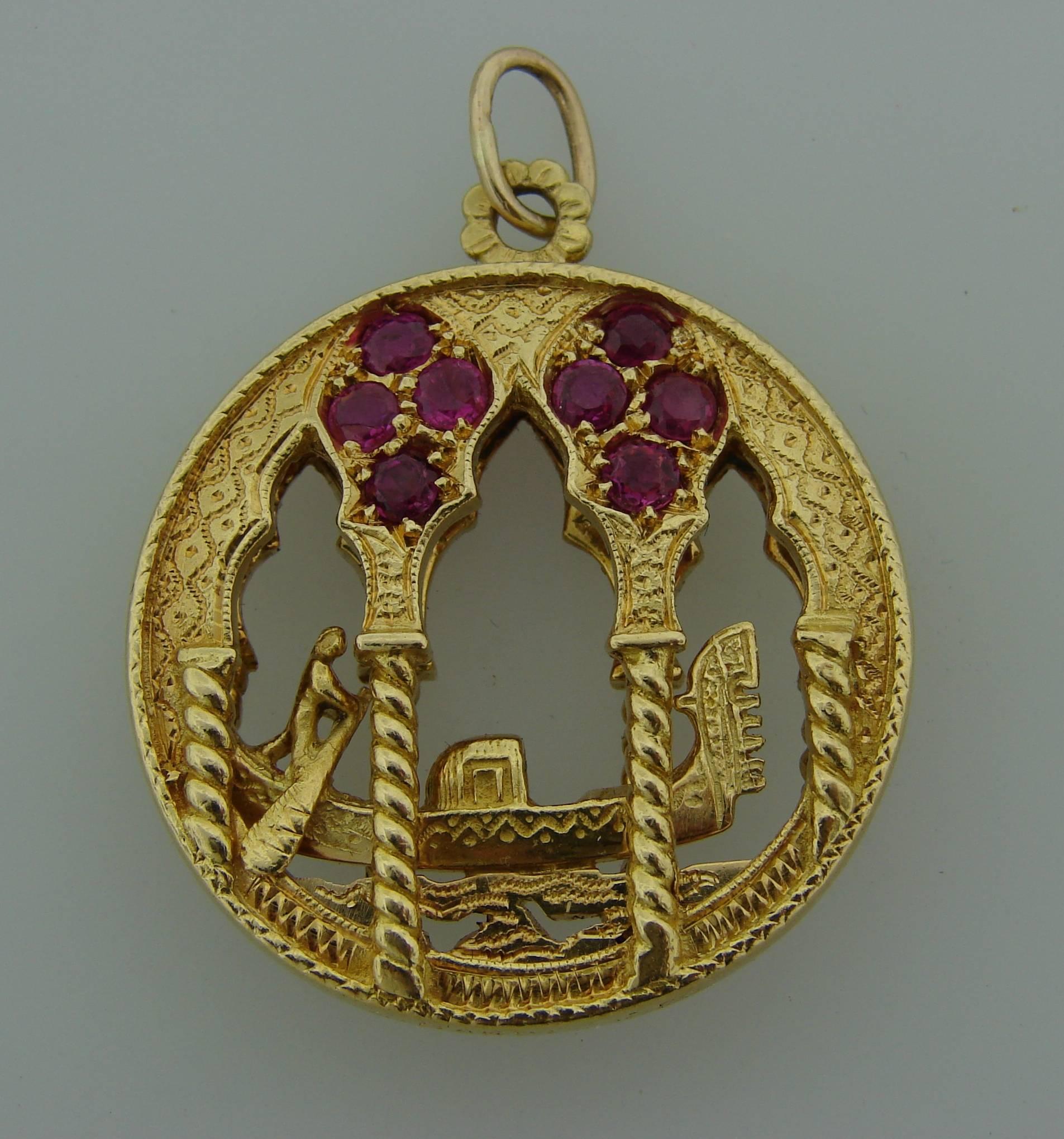 Lovely pendant created by a famous Venetian jewelry house Giulio Nardi in the 1950s. Venetian motif - as if someone is looking out of a typical Venetian window and watching a gondola passing by in the waters. The pendant is made of 18 karat yellow