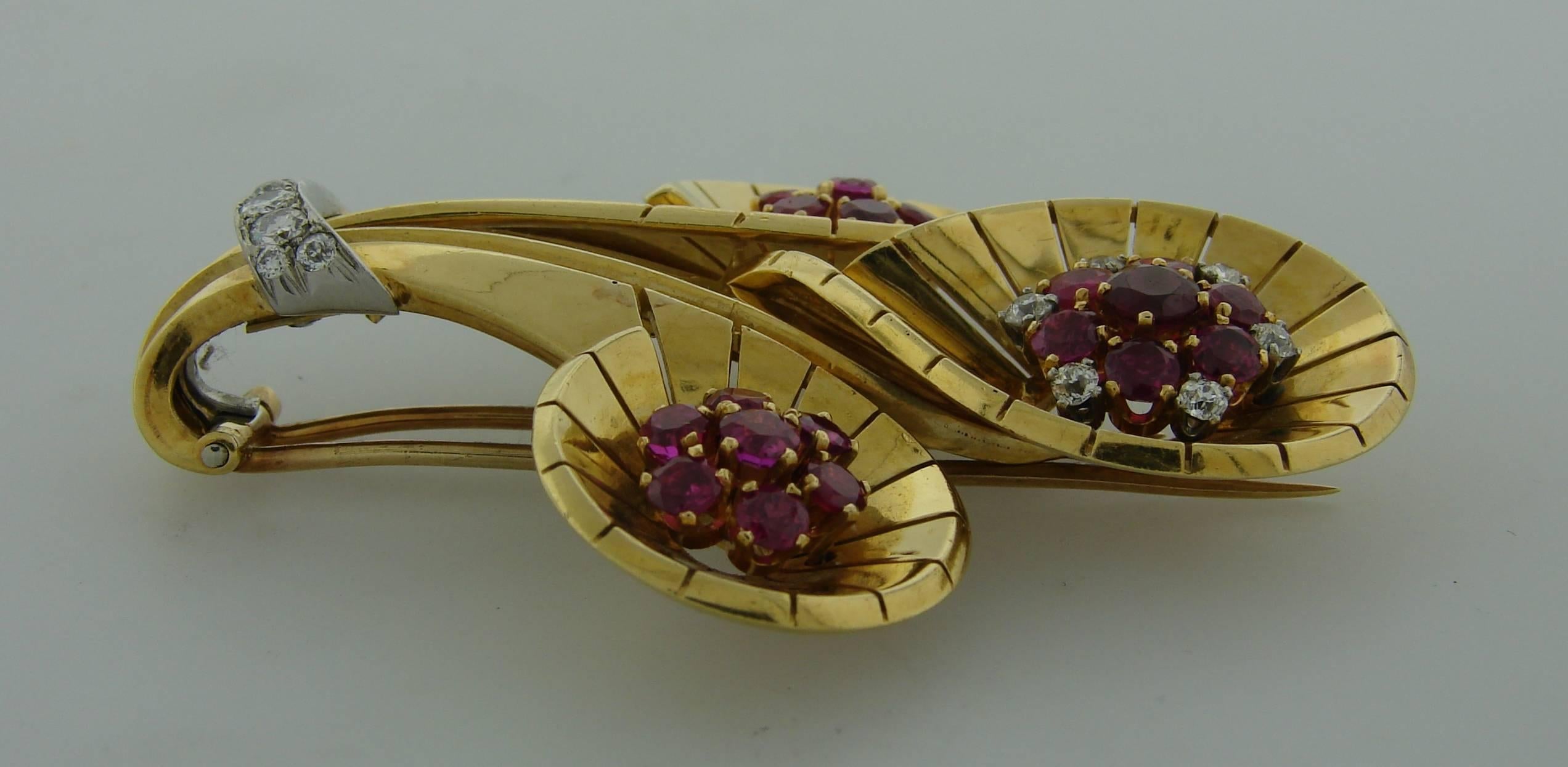 Women's 1942 Cartier Ruby Diamond Gold Clip Pin Brooch