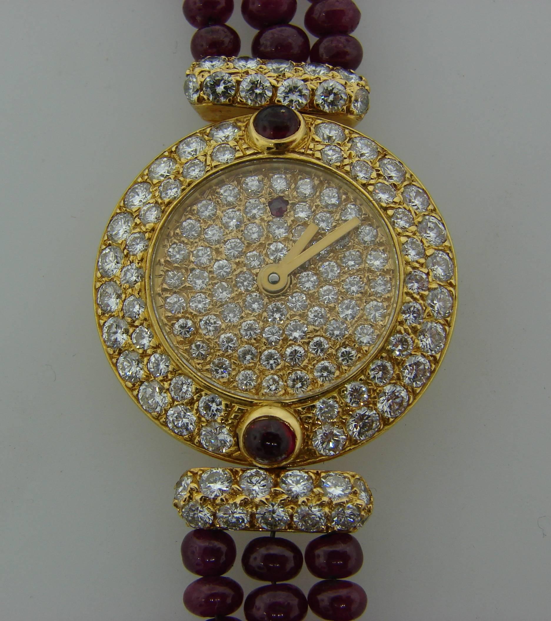 Taille mixte Boucheron Montre-bracelet vintage pour femme en or jaune 18 carats, diamants, rubis et quartz en vente