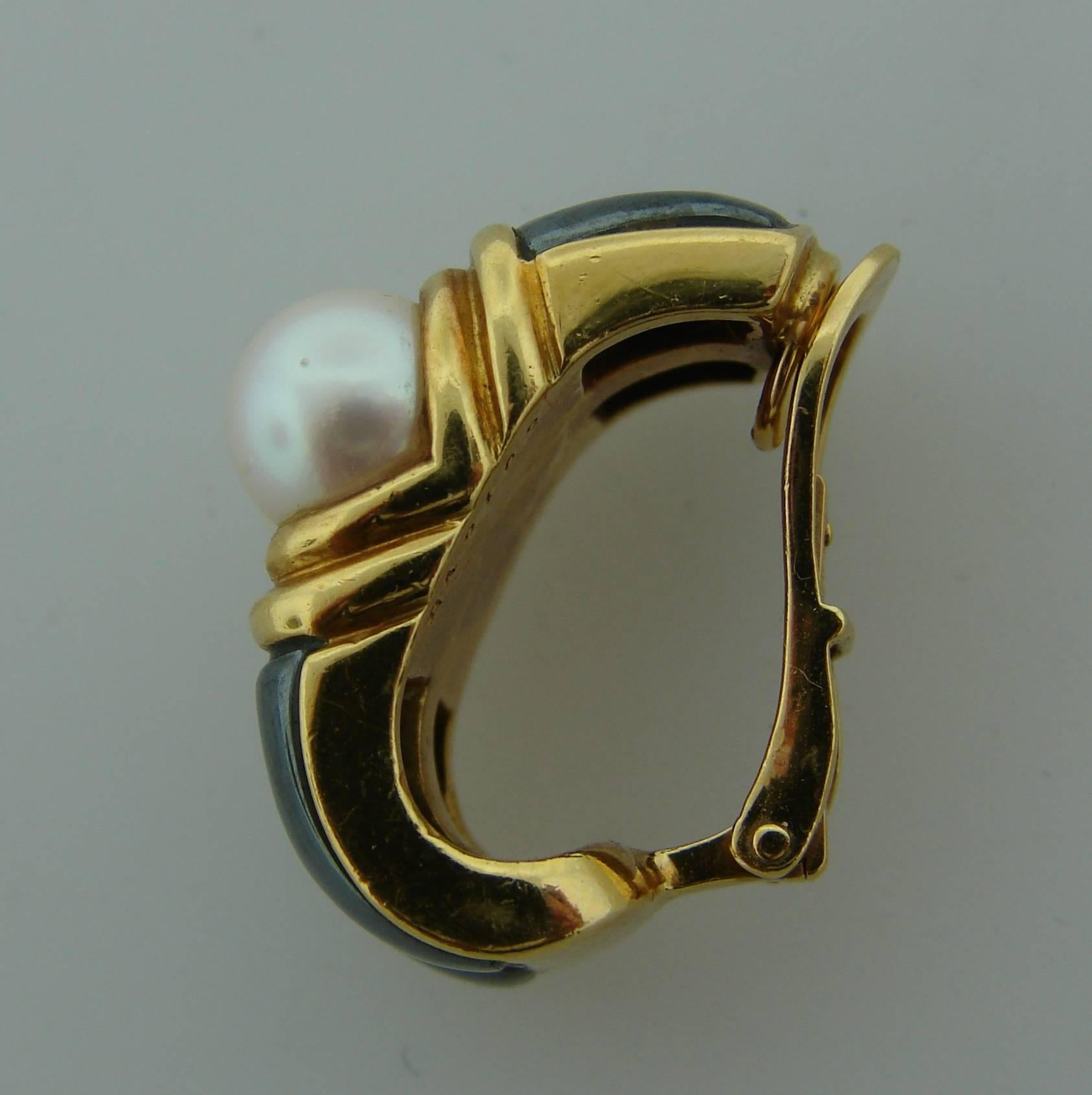 1980s Bulgari Pearl Hematite Yellow Gold Earrings and Ring Set 2