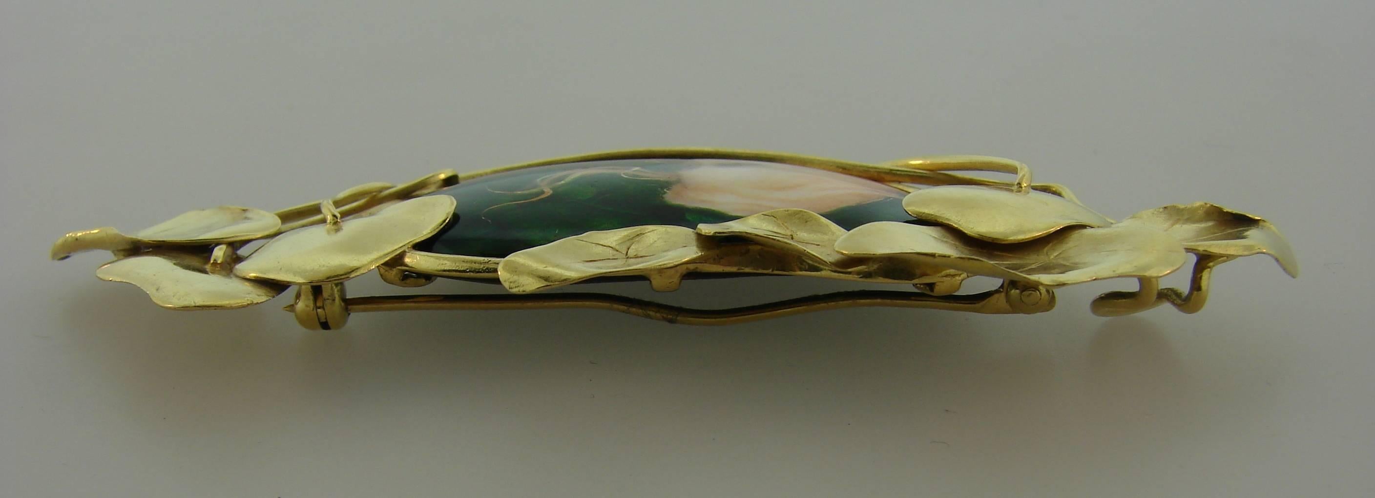 Art Nouveau Revival Miniature Painted Enamel Gold Pin Brooch Clip In Excellent Condition In Beverly Hills, CA