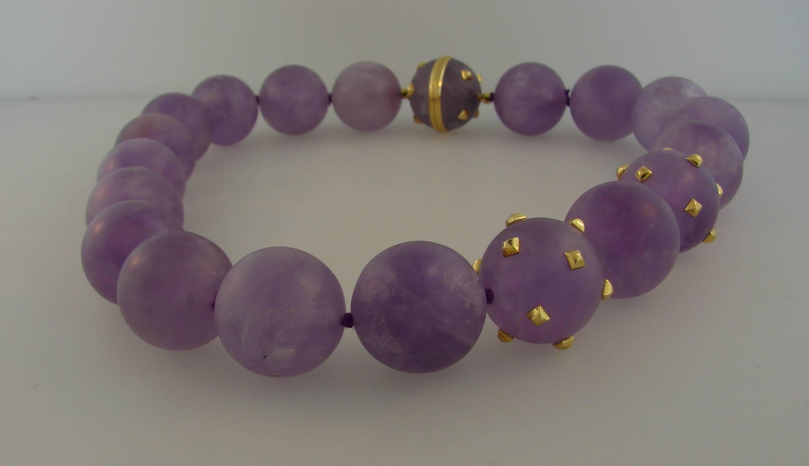 Verdura Amethyst Bead Gold Strand Necklace In Excellent Condition In Beverly Hills, CA