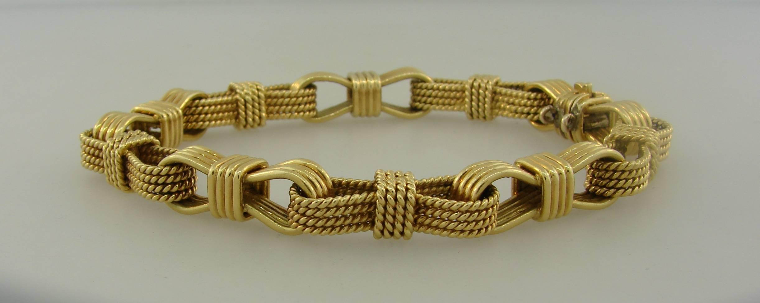 Women's or Men's 1970s Bulgari Bvlgari Gold Bow Link Bracelet