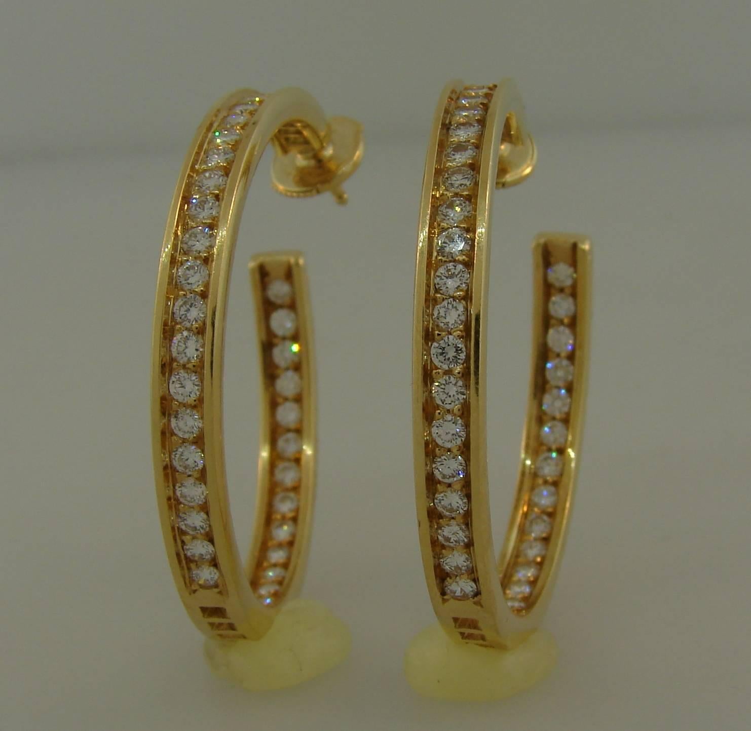 Chic and wearable hoop earrings that are a 