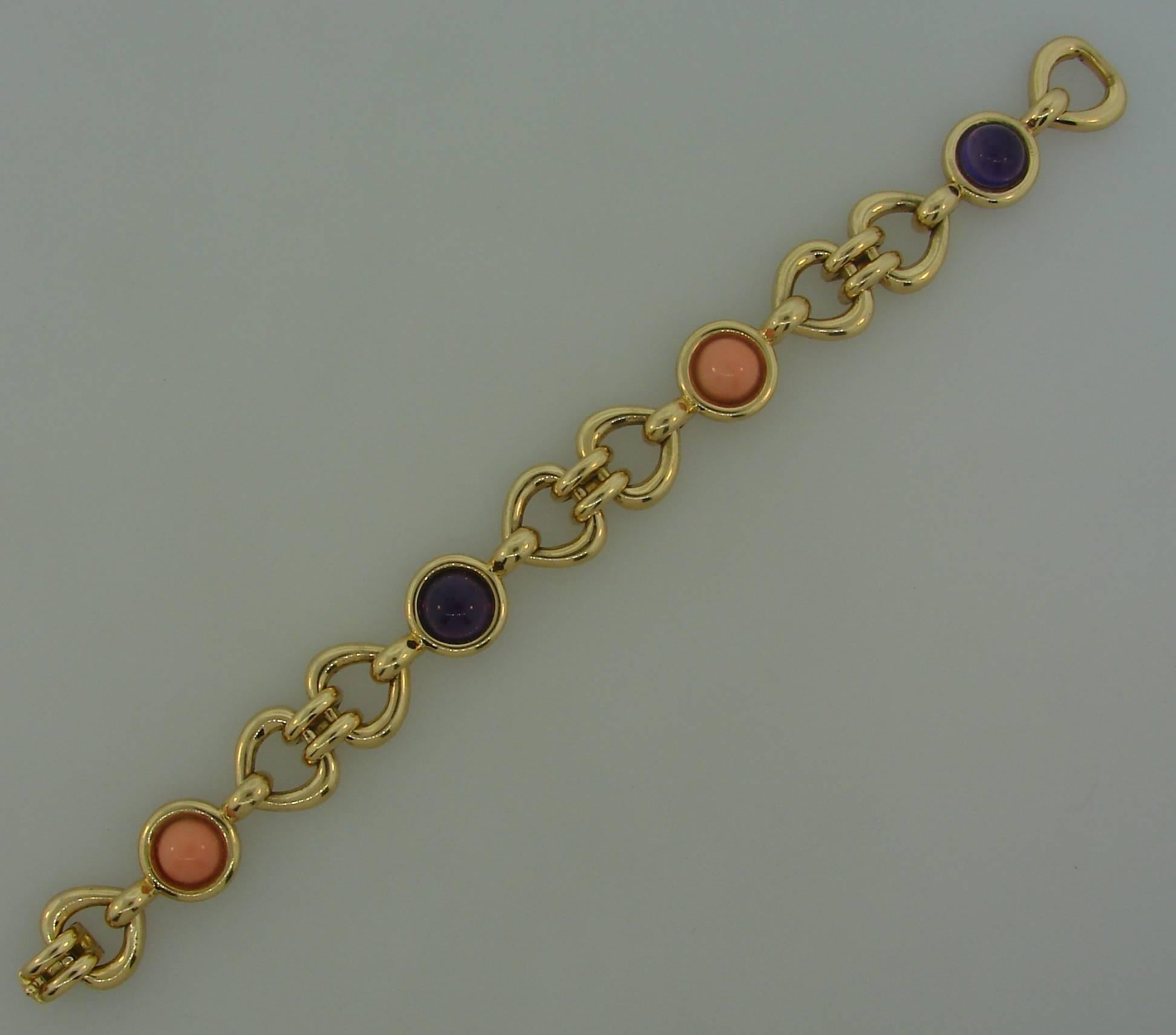 1980s Van Cleef & Arpels Coral Amethyst Gold Bracelet 1