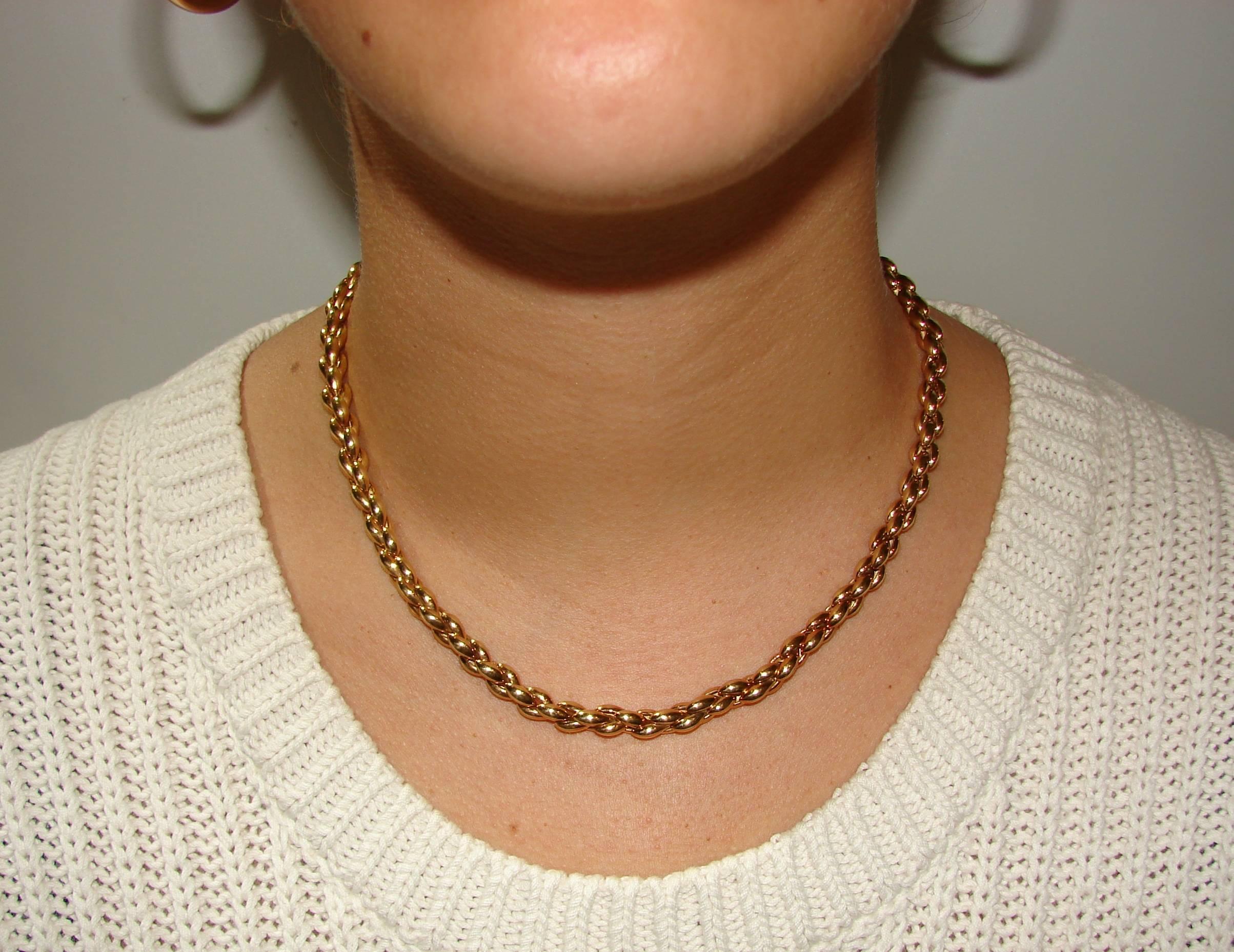 1993 necklace gold