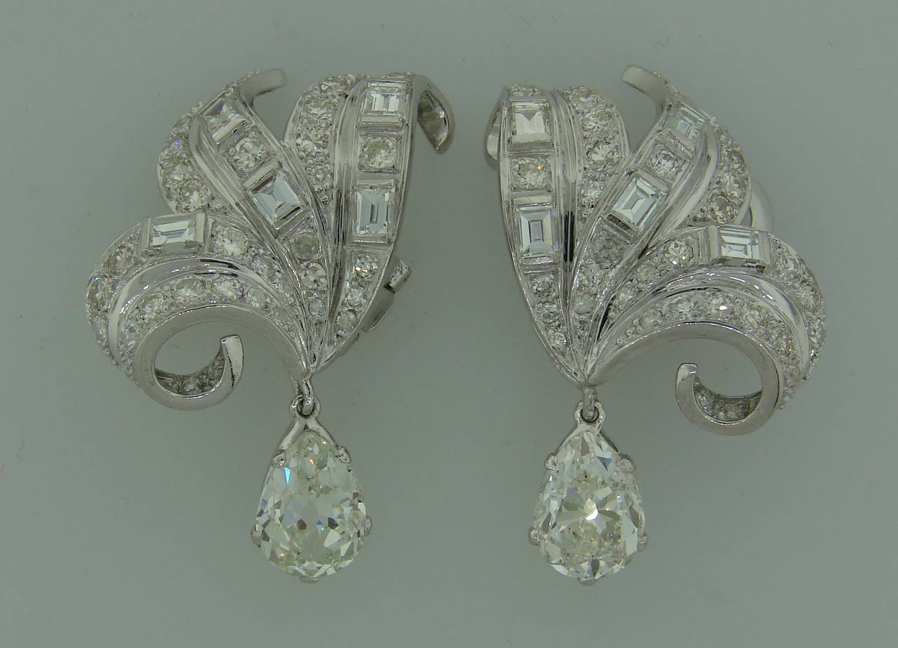 Retro Diamond  Platinum Clip-on Earrings In Excellent Condition In Beverly Hills, CA