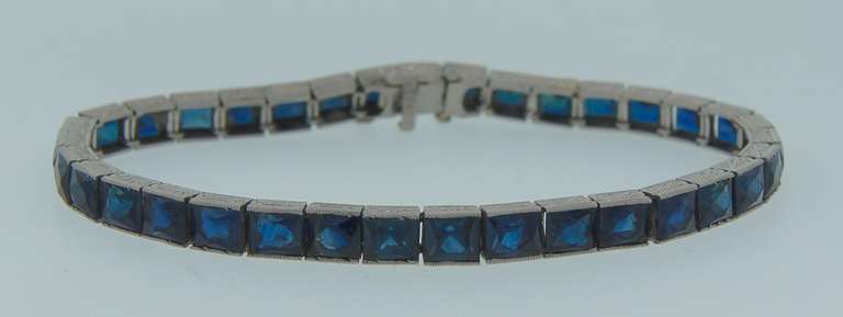Art Deco French Cut Sapphire & Platinum Tennis Bracelet, c.1920s In Excellent Condition In Beverly Hills, CA