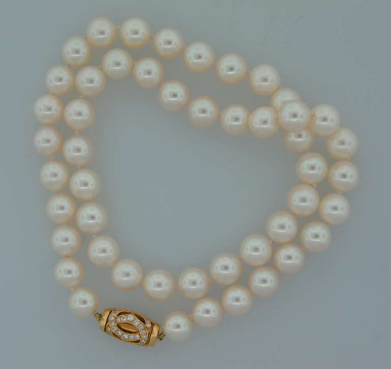 Cartier Akoya Pearl Diamond & Yellow Gold Strand Necklace In Excellent Condition In Beverly Hills, CA