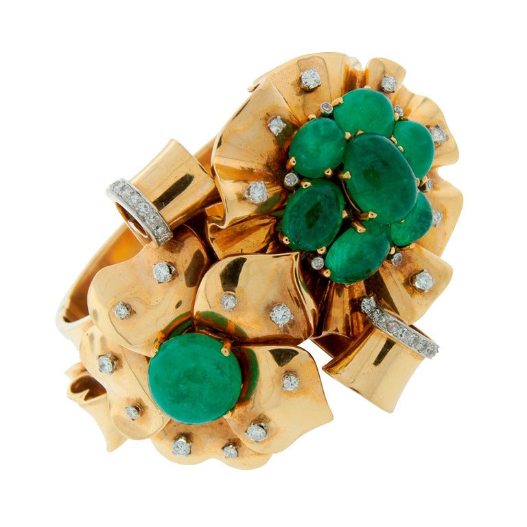 c.1940s Trabert & Hoeffer-Mauboussin Emerald Diamond & Gold Bangle Bracelet