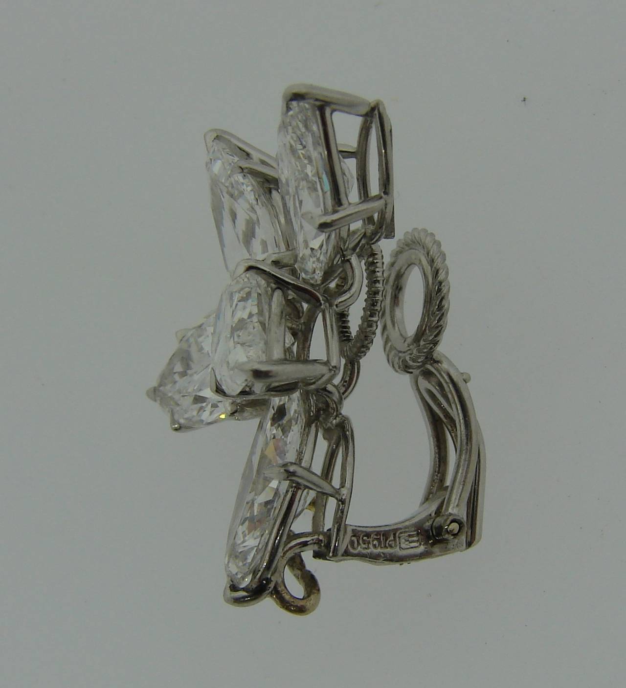 Harry Winston Diamond Platinum Cluster Earrings In Excellent Condition In Beverly Hills, CA