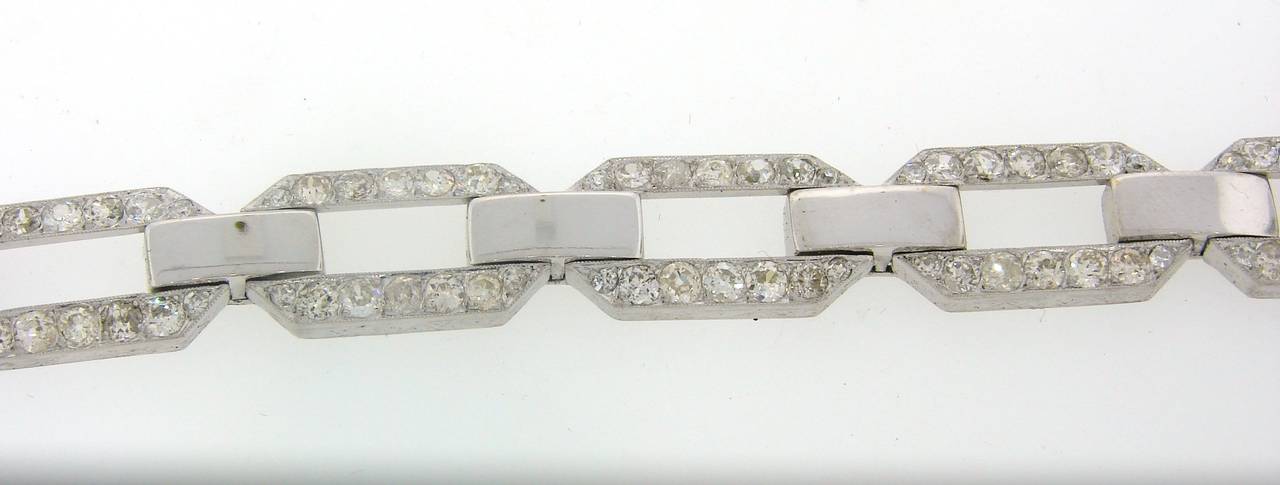 Round Cut French 1920s Diamond Platinum White Gold Link Bracelet For Sale