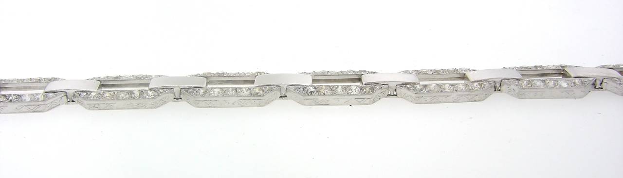 French 1920s Diamond Platinum White Gold Link Bracelet In Good Condition For Sale In Beverly Hills, CA