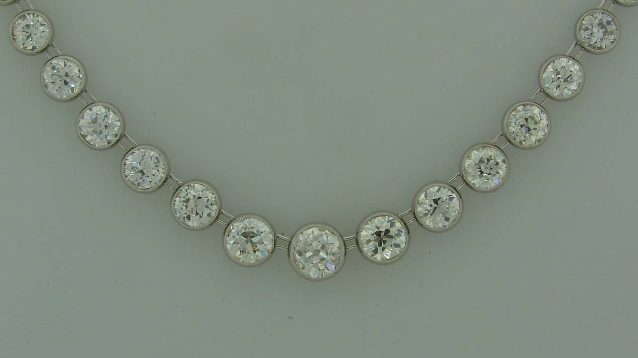 Art Deco Diamond Platinum Riviere Necklace 1920s 25 Carat Old European Cut In Excellent Condition In Beverly Hills, CA