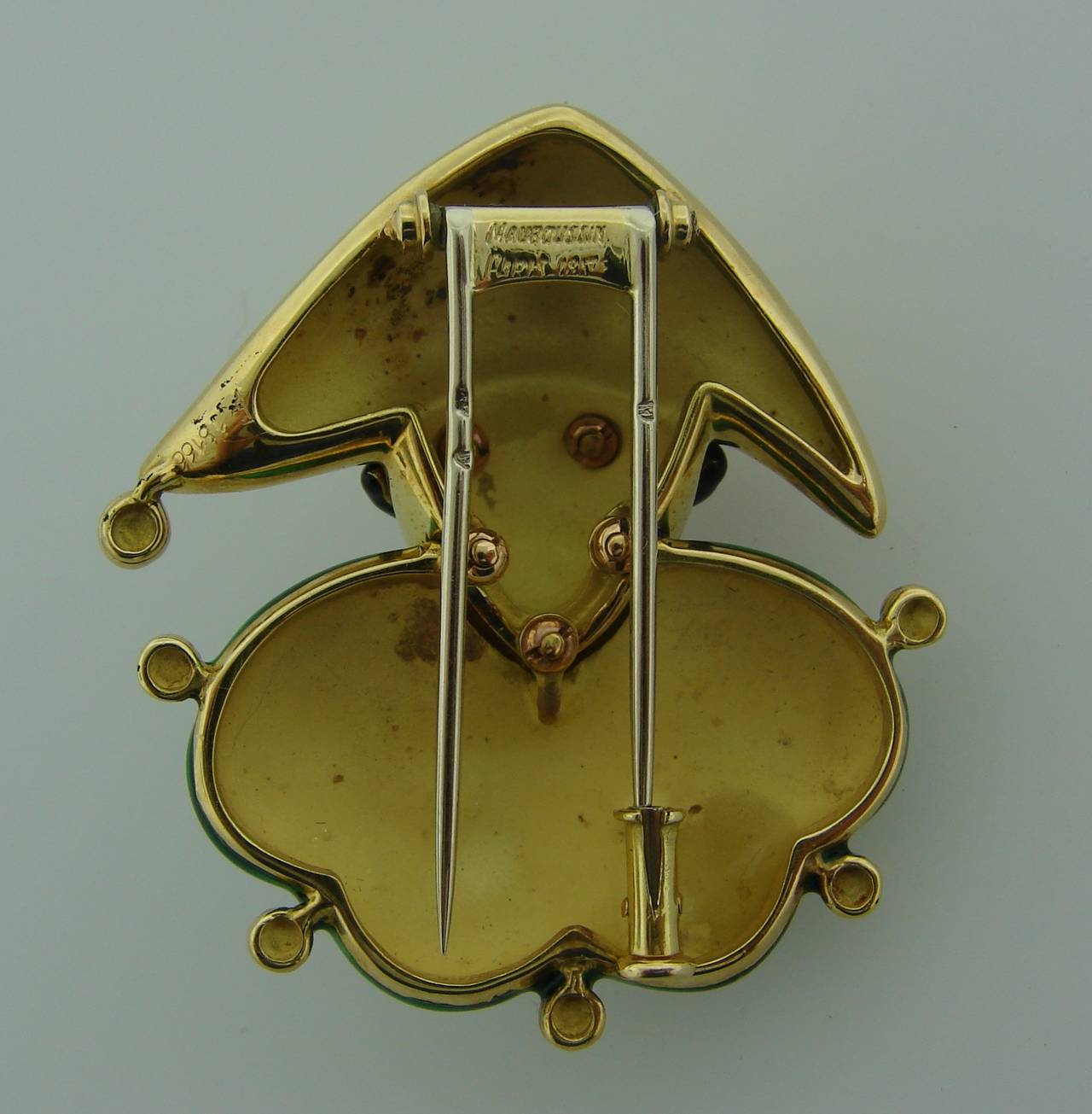 1980s Mauboussin Paris Multi-Color Enamel Gold Jester Pin Brooch In Good Condition For Sale In Beverly Hills, CA