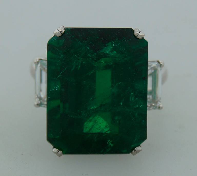 Contemporary Tiffany & Co. 15.02 Carat Emerald Diamond Platinum Ring