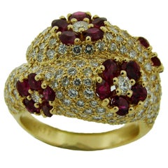 Vintage 1980s Graff Ruby Diamond Yellow Gold Cocktail Ring