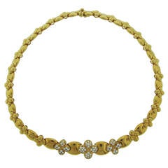 Van Cleef & Arpels Diamond Yellow Gold Clover Necklace 4