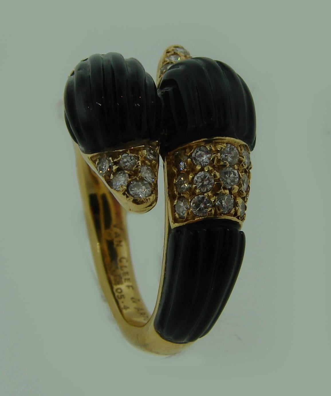 Women's 1970s VAN CLEEF & ARPELS Black Onyx Diamond & Yellow Gold Ring