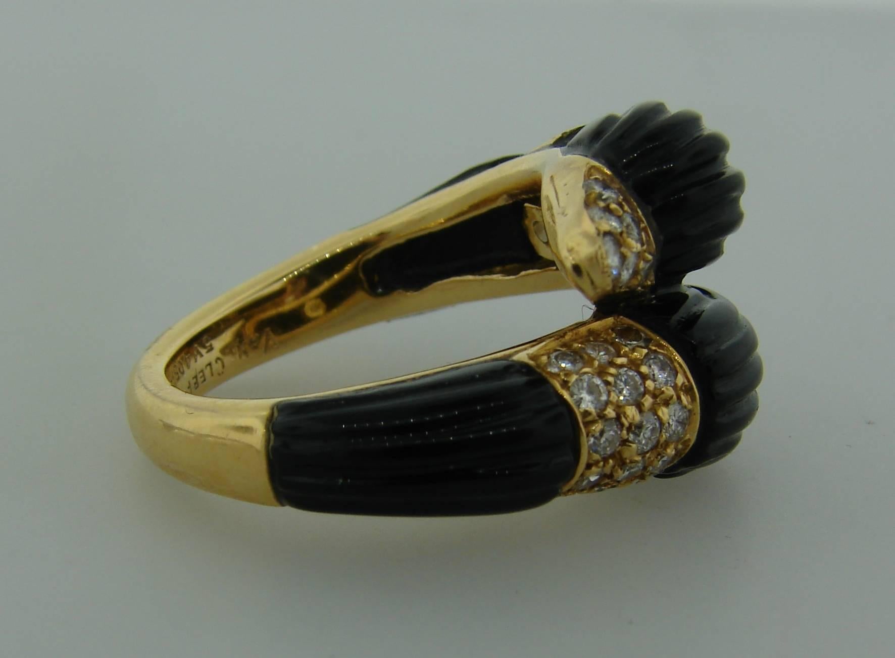 1970s VAN CLEEF & ARPELS Black Onyx Diamond & Yellow Gold Ring 3