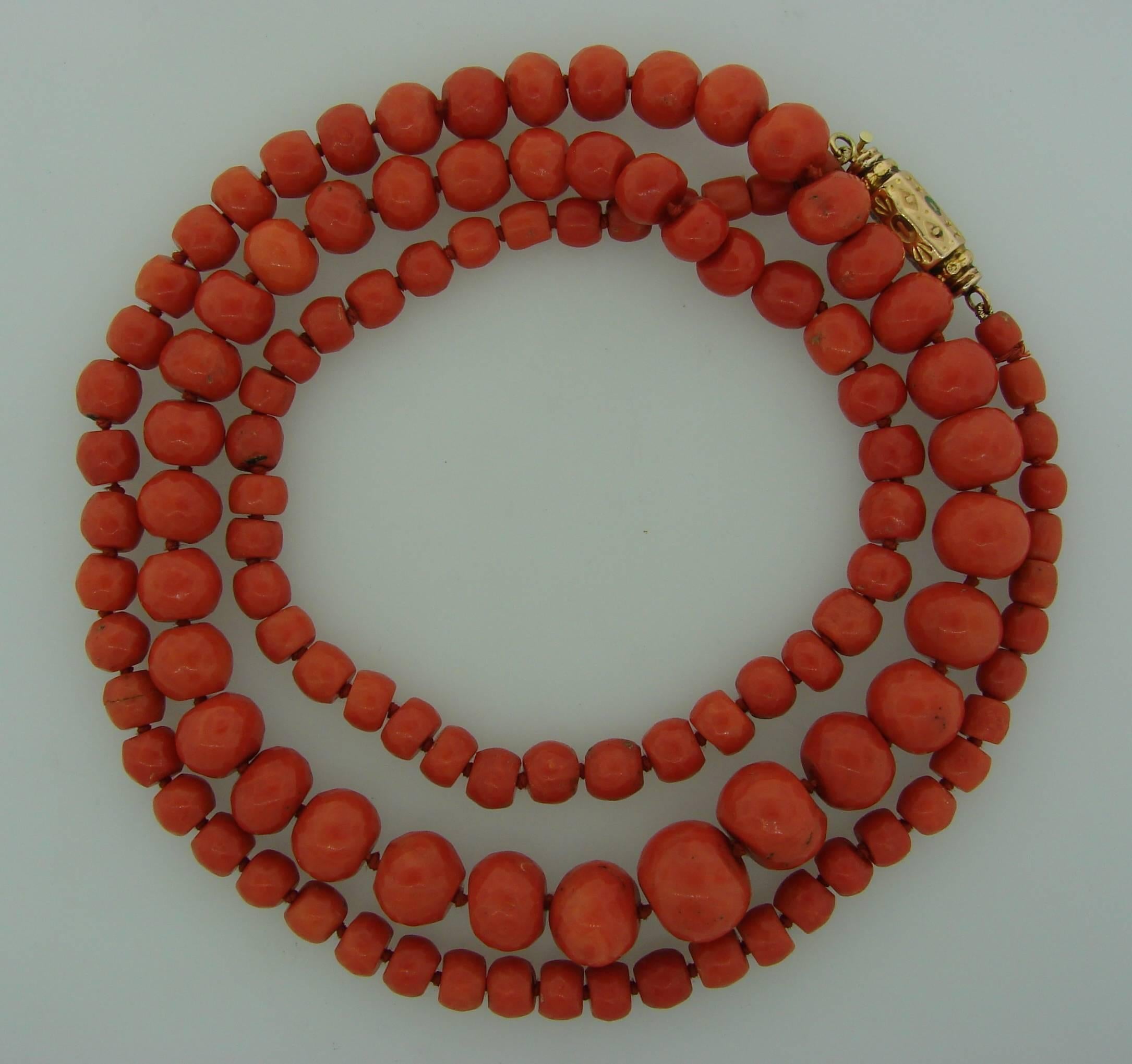 Victorian Coral Bead Strand Necklace with Enameled Yellow Gold Clasp 2