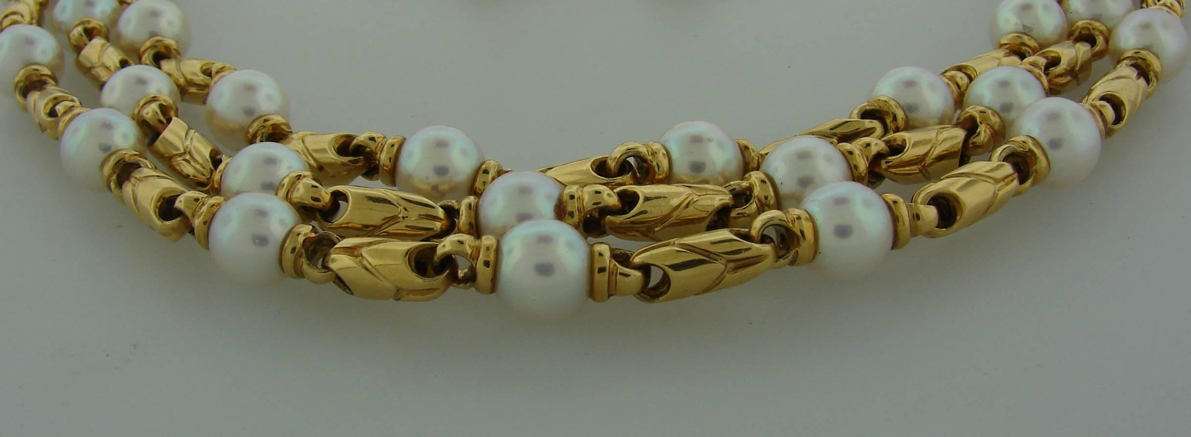 Women's 1980s Bulgari Akoya Pearl Gold Necklace and Earrings Set