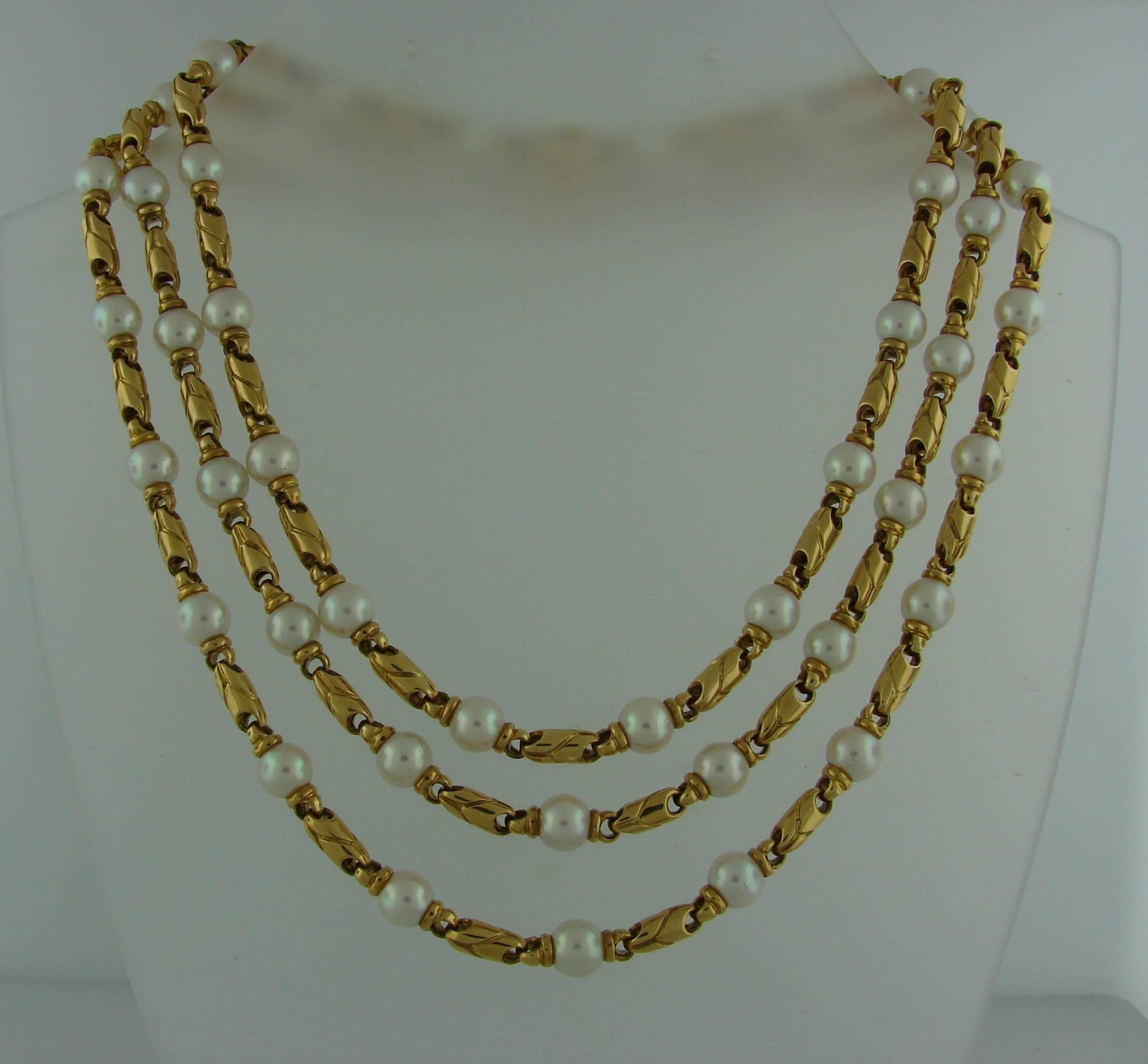 1980s Bulgari Akoya Pearl Gold Necklace and Earrings Set 3