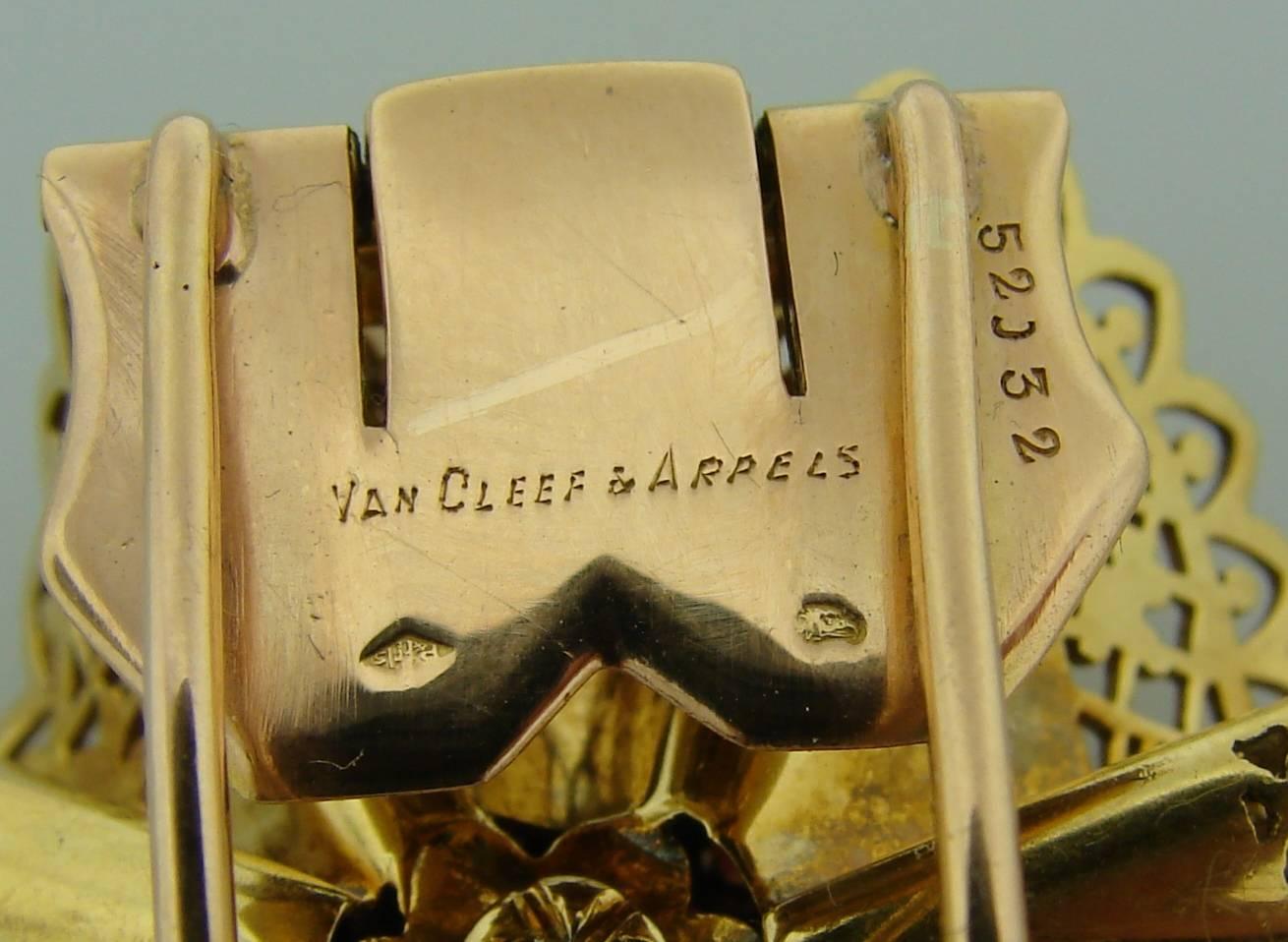 1950s Van Cleef & Arpels Ruby Gold Flower Brooch Pin 2