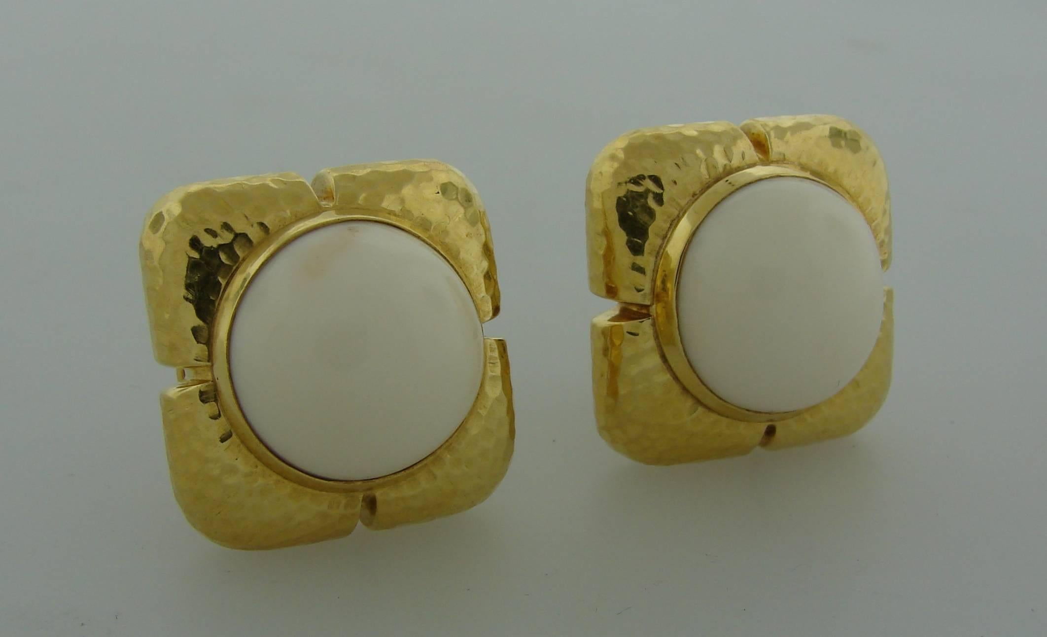 1980s Andrew Clunn Angel Skin Coral Gold Earrings In Excellent Condition In Beverly Hills, CA