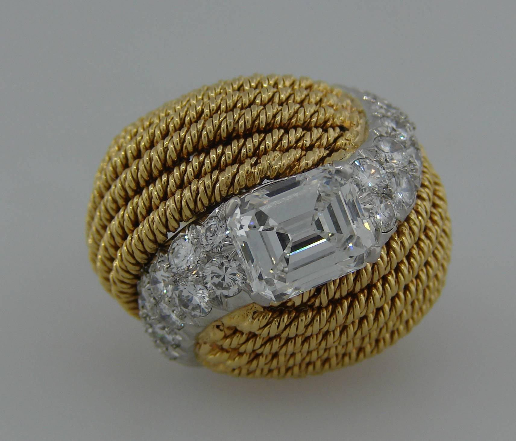 1950s DAVID WEBB Diamond & Yellow Gold Cocktail Ring In Excellent Condition In Beverly Hills, CA