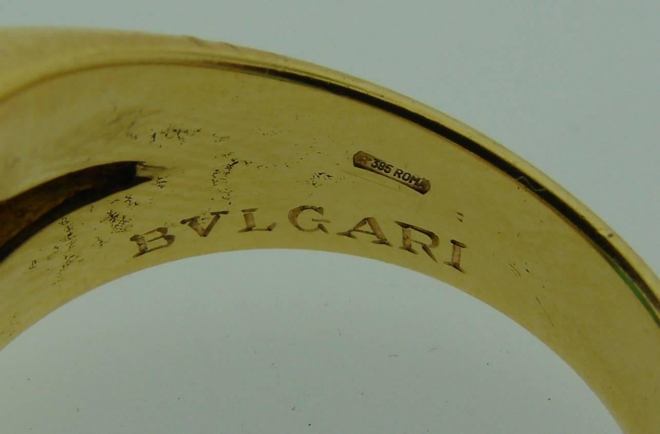 1970s BULGARI BVLGARI Cabochon Emerald Diamond Yellow Gold Ring 2