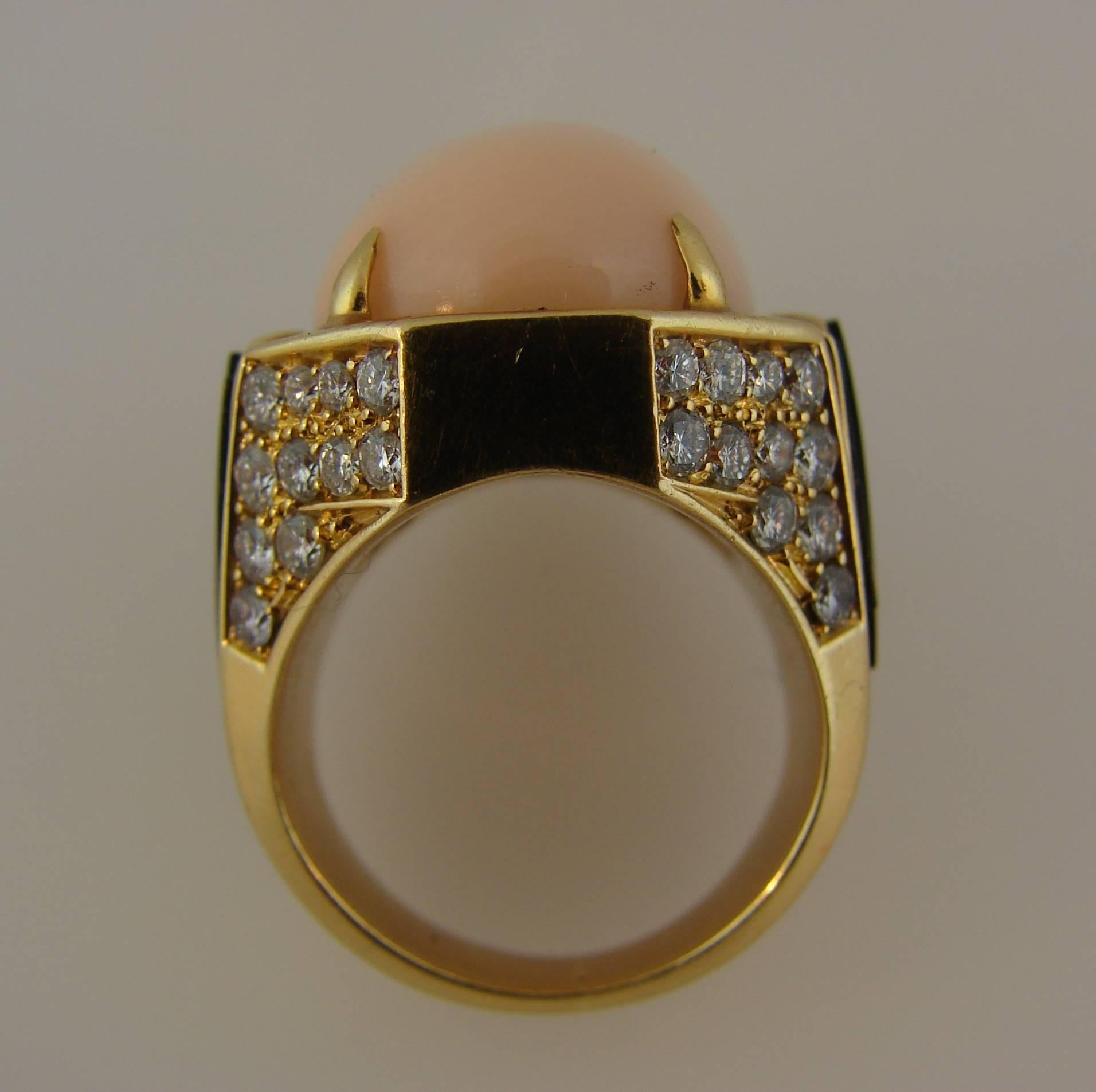 1970s Bulgari Coral Diamond Enamel Yellow Gold Ring 3