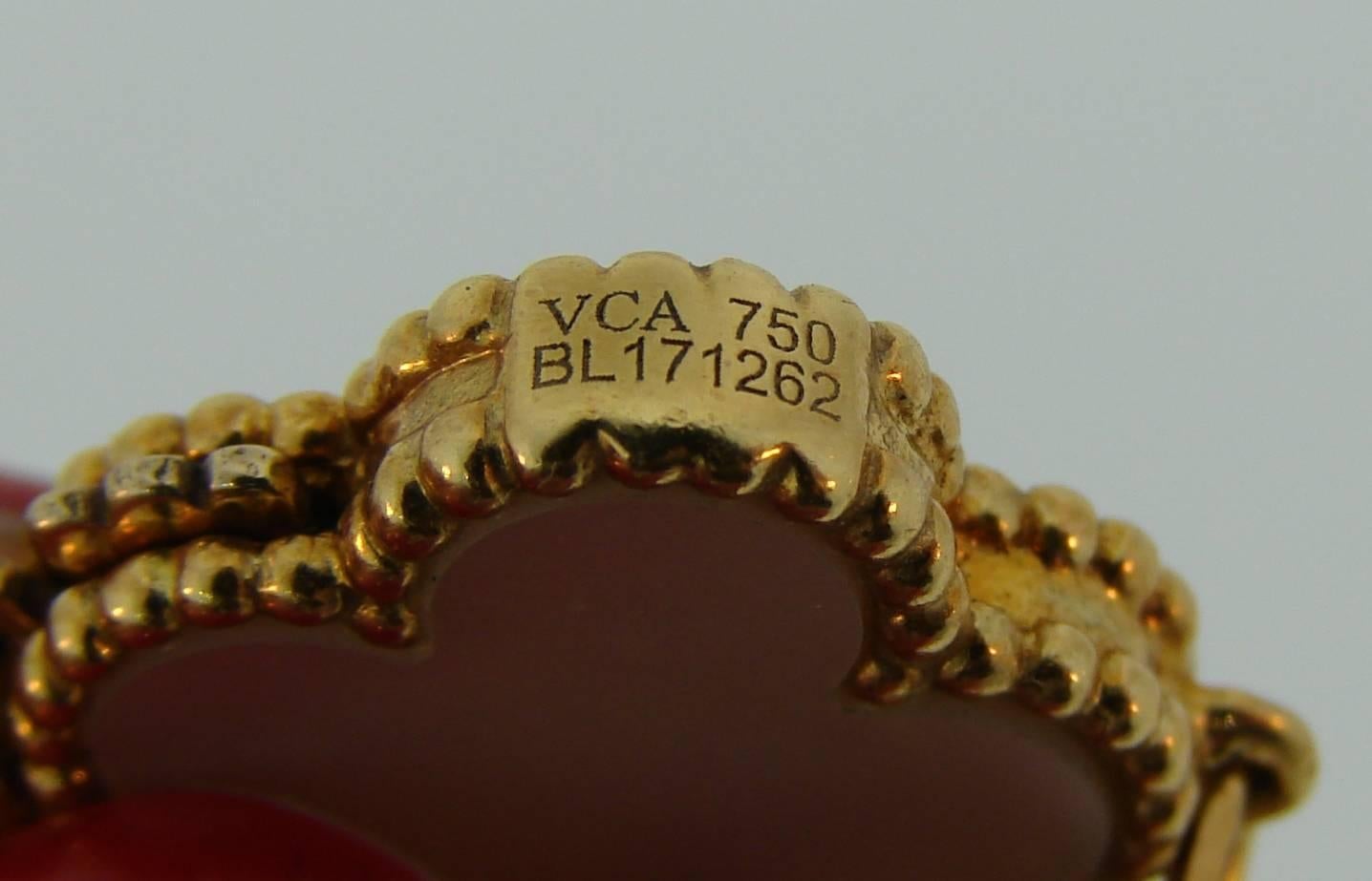 Women's Van Cleef & Arpels Mother-of-Pearl Gold Magic Alhambra 16 Motif Long Necklace