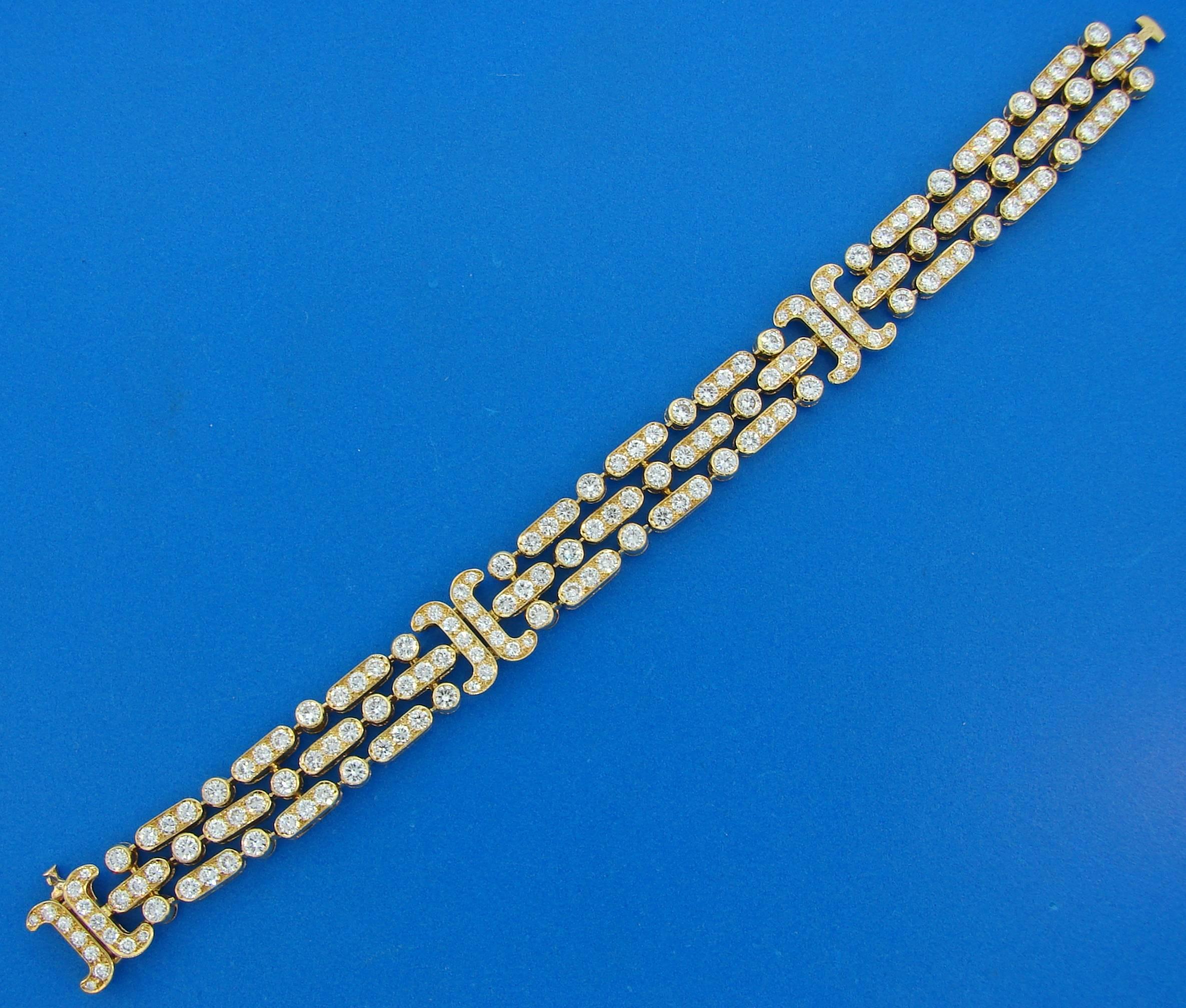 Van Cleef & Arpels Diamond Yellow Gold Bracelet 1