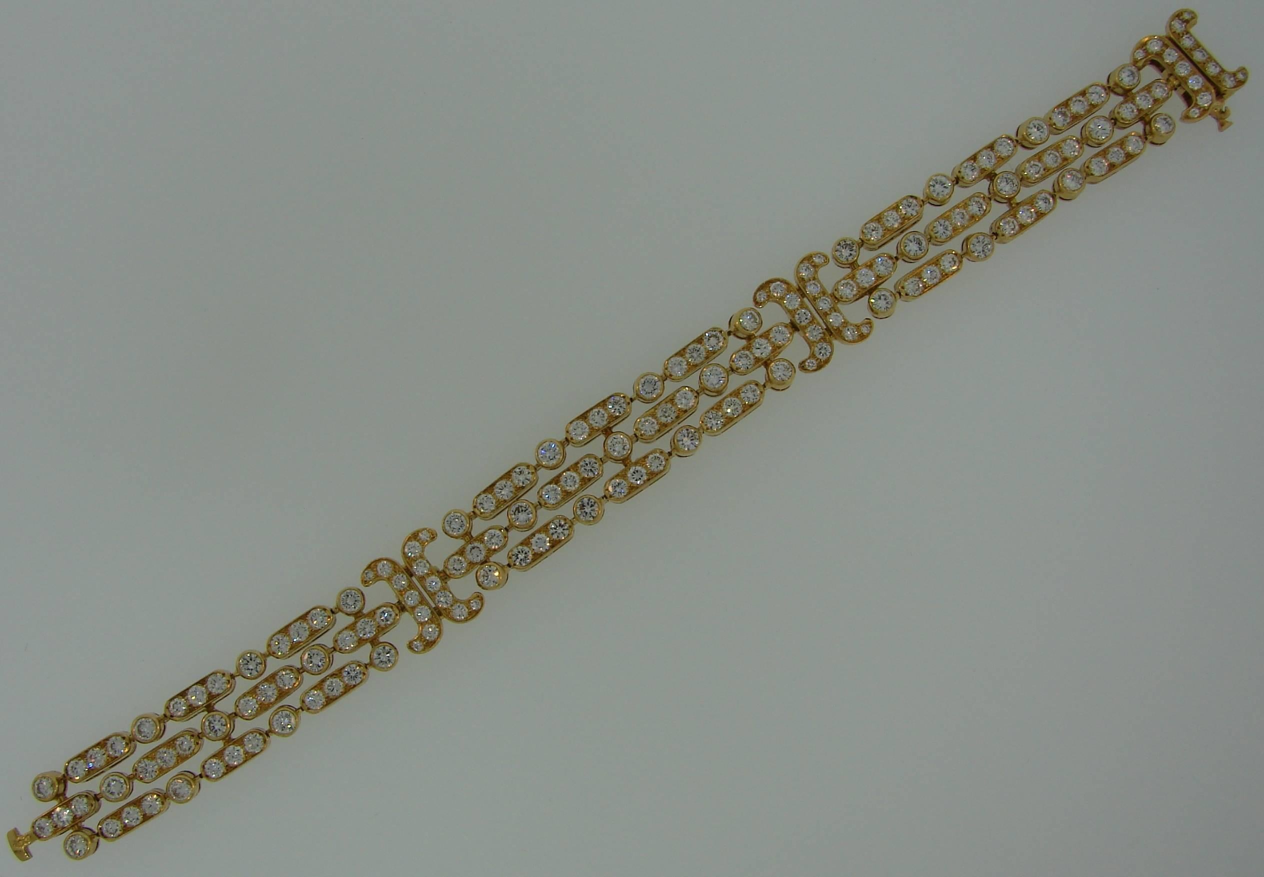 Van Cleef & Arpels Diamond Yellow Gold Bracelet 2