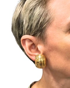 Boucles d'oreilles à clip Carlo Weingrill en or 18 carats, motif Tubogas