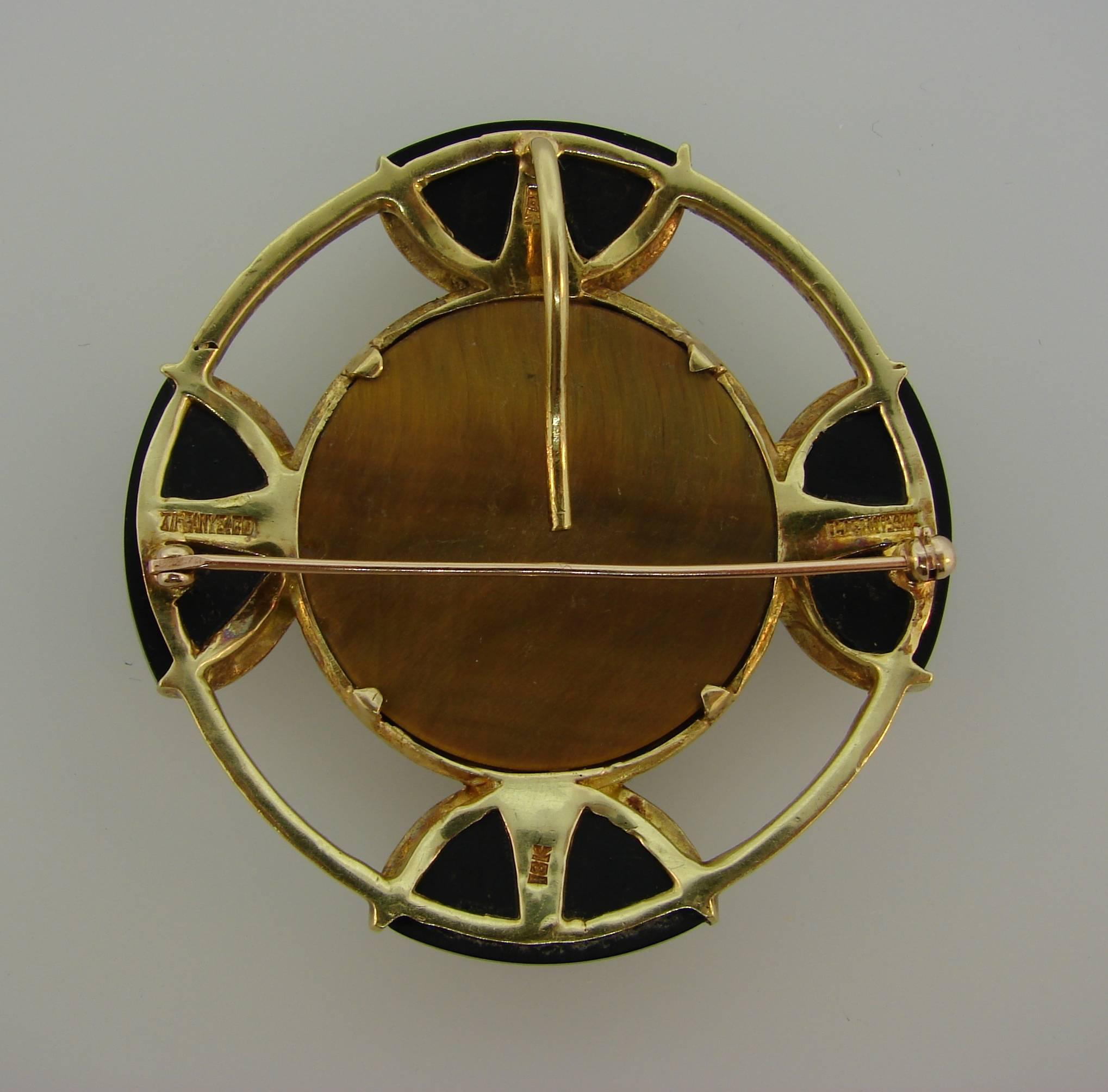 Women's or Men's Tiffany & Co. Black Onyx Tiger's Eye Yellow Gold Brooch Pin Clip