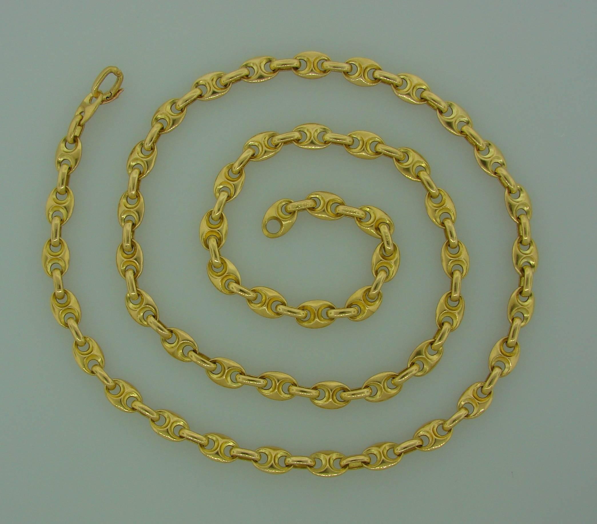 Classy nautical link chain necklace created by Van Cleef & Arpels in Paris in the 1970's. Elegant, timeless and wearable, the chain is a great addition to your jewelry collection.
Made of 18 karat (stamped) yellow gold. 
Measures 30 x 1/4 inches