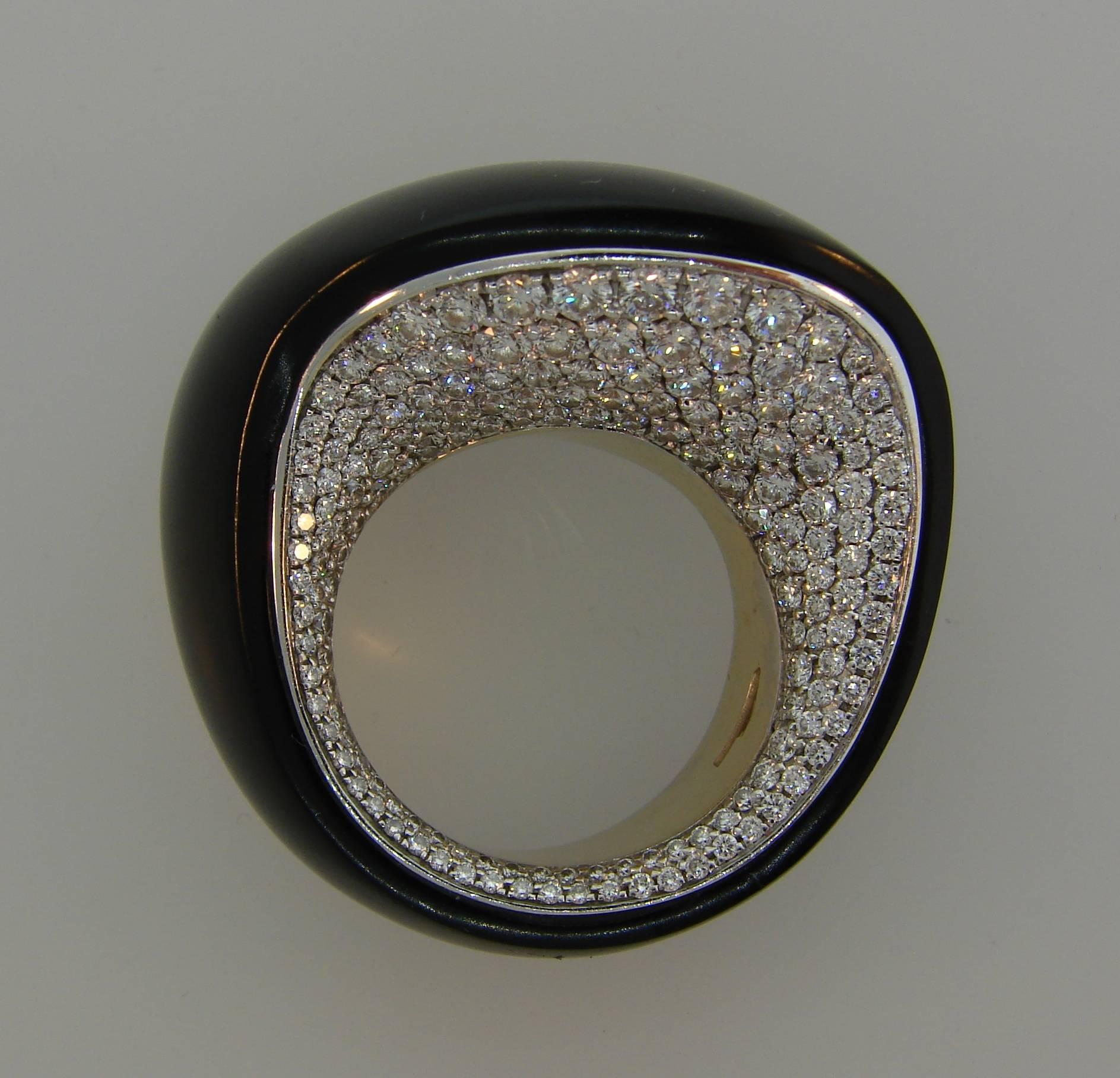 Round Cut Vhernier Egeo Diamond Jet White Gold Ring