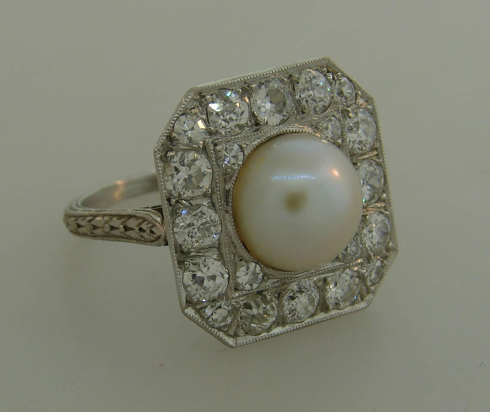 Edwardian Pearl Diamond Platinum Ring In Good Condition In Beverly Hills, CA