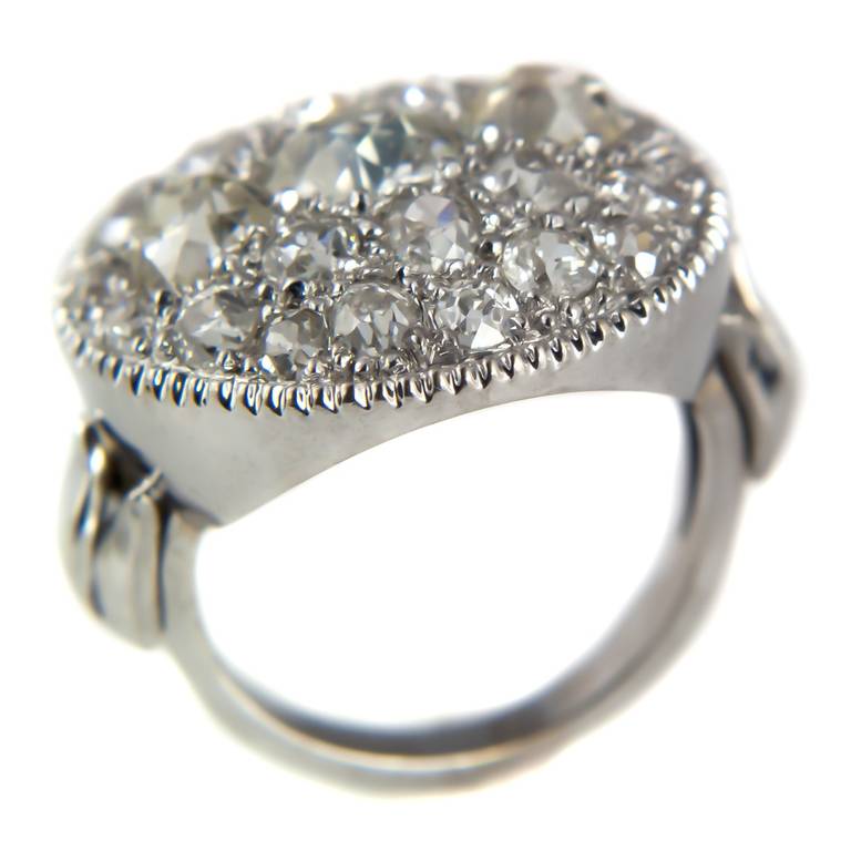 Diamond White Gold Cocktail Ring In Excellent Condition In Edinburgh, GB