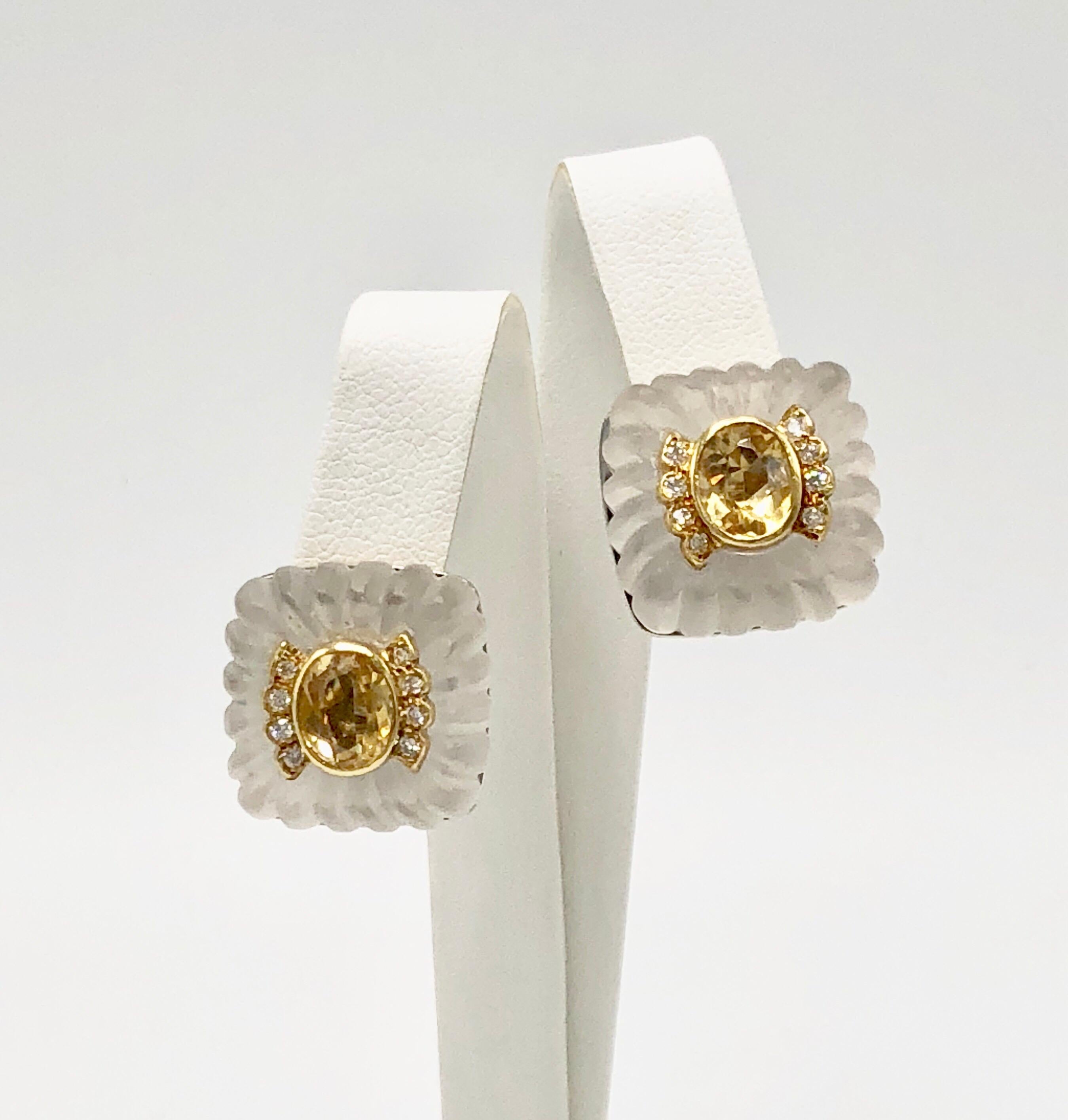 Beautiful Clip On Earrings with .32 Carats of Diamonds with 2 carat Citrine. 

Frosted rock crystal quartz with medium light yellow Citrine.  Clip on earrings.  1980's era.  

14 K Gold Frame, High Gloss Finish. 