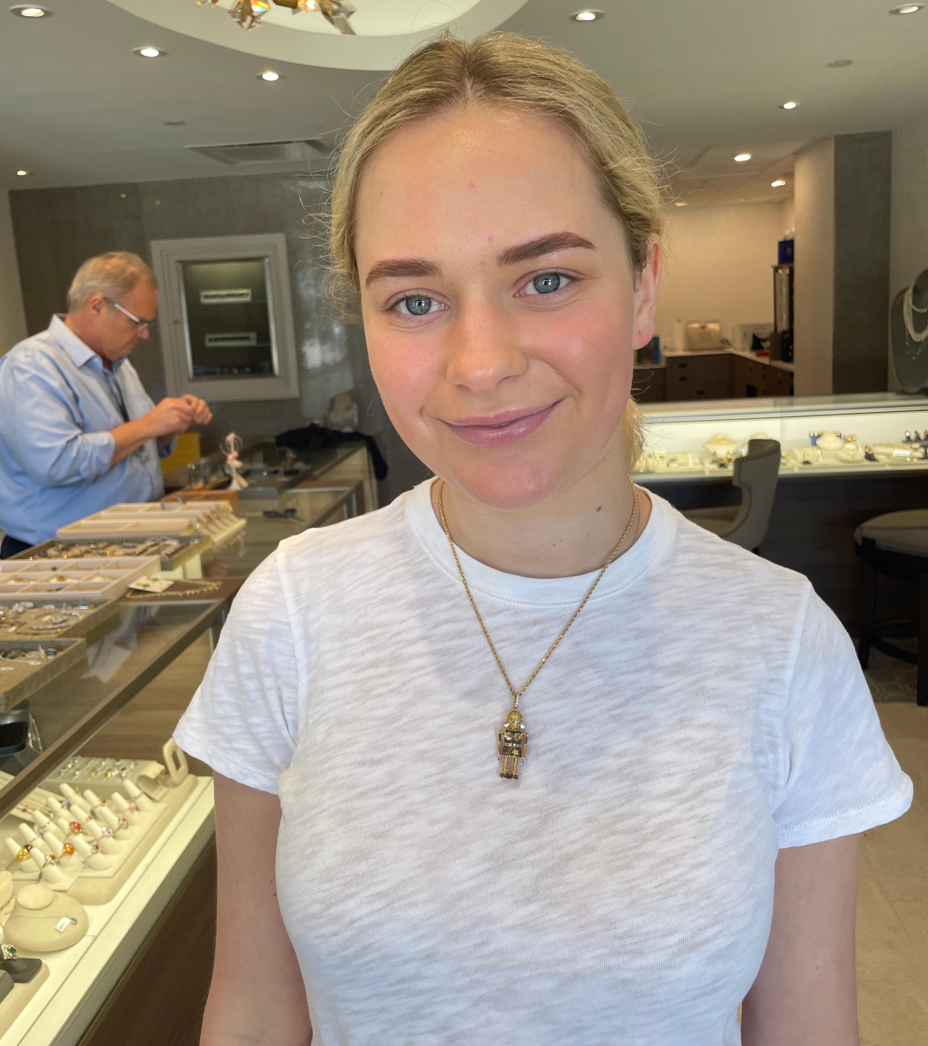 Qeelin Roobot-Anhänger aus 18 Karat Gelbgold mit schwarzem Diamanten für Damen oder Herren