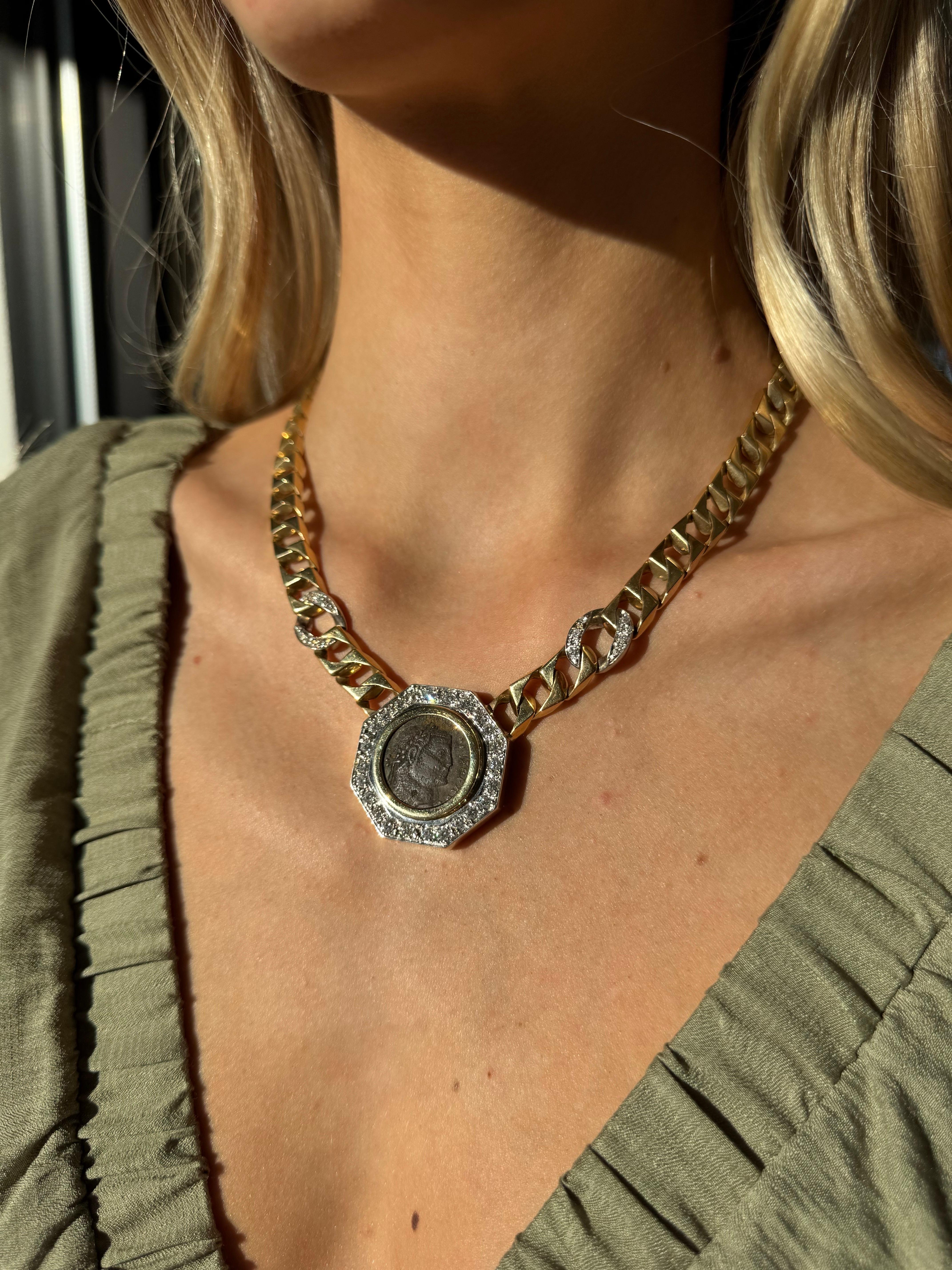 Collana Cuban Link Coin Diamond in oro 18 carati in vendita 1