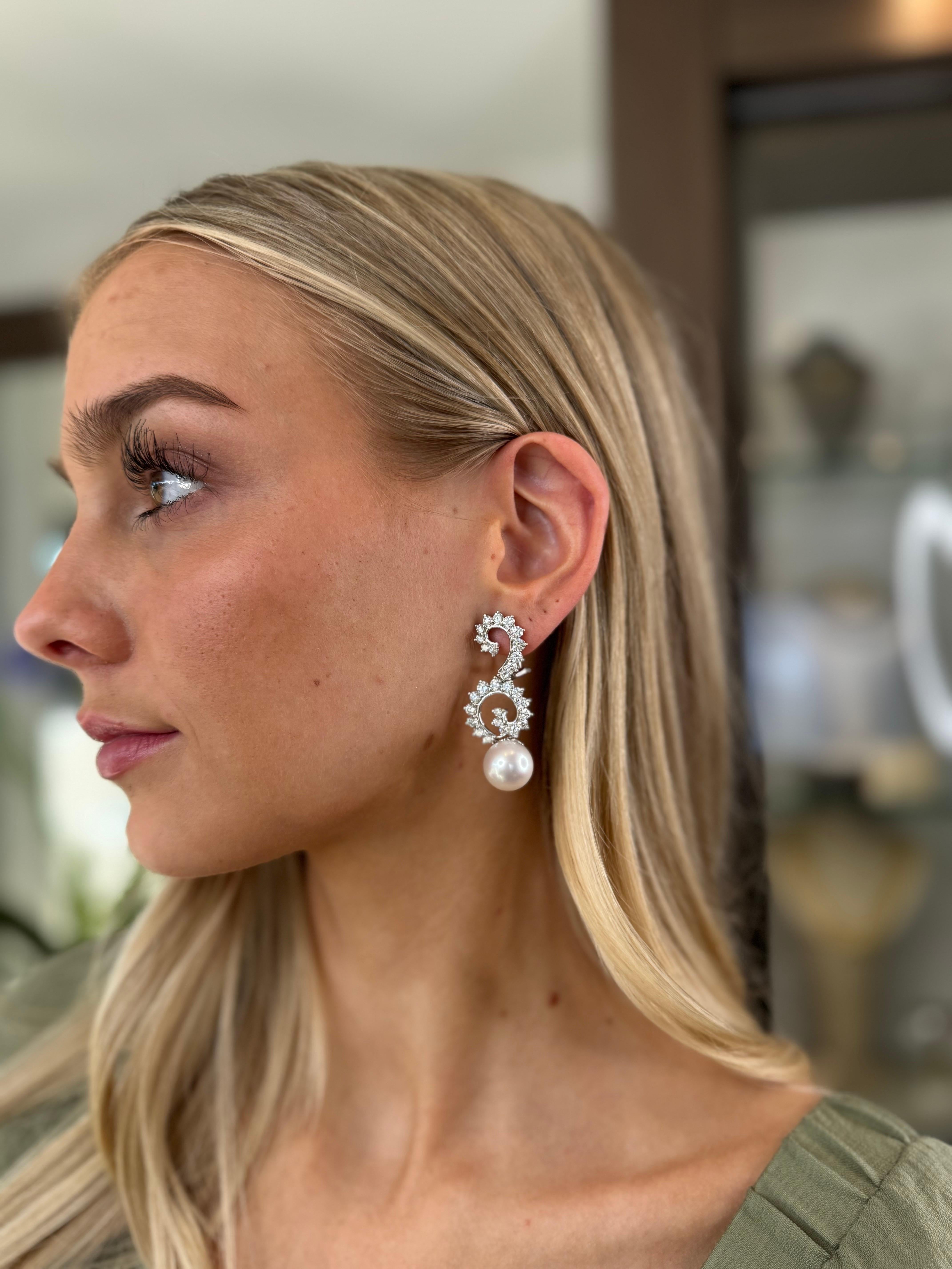 Angela Cummings per Assael Orecchini di diamanti e perle in platino/18 carati in vendita 4