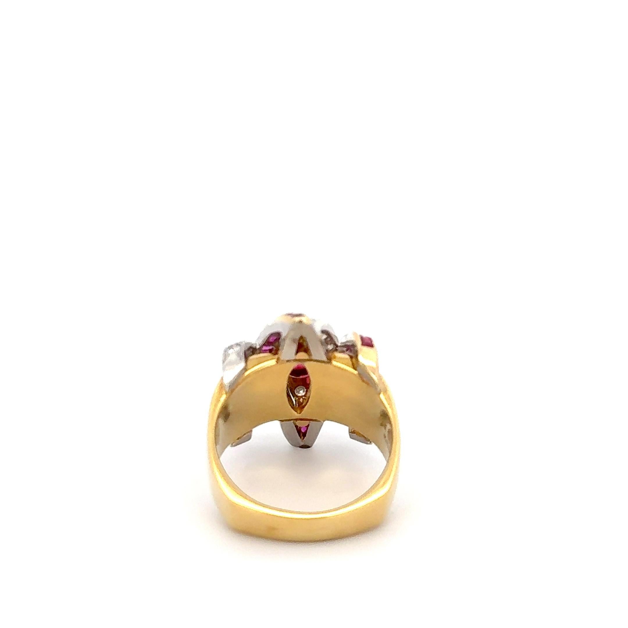 Taille ovale Bague rubis et diamant en or 18K en vente